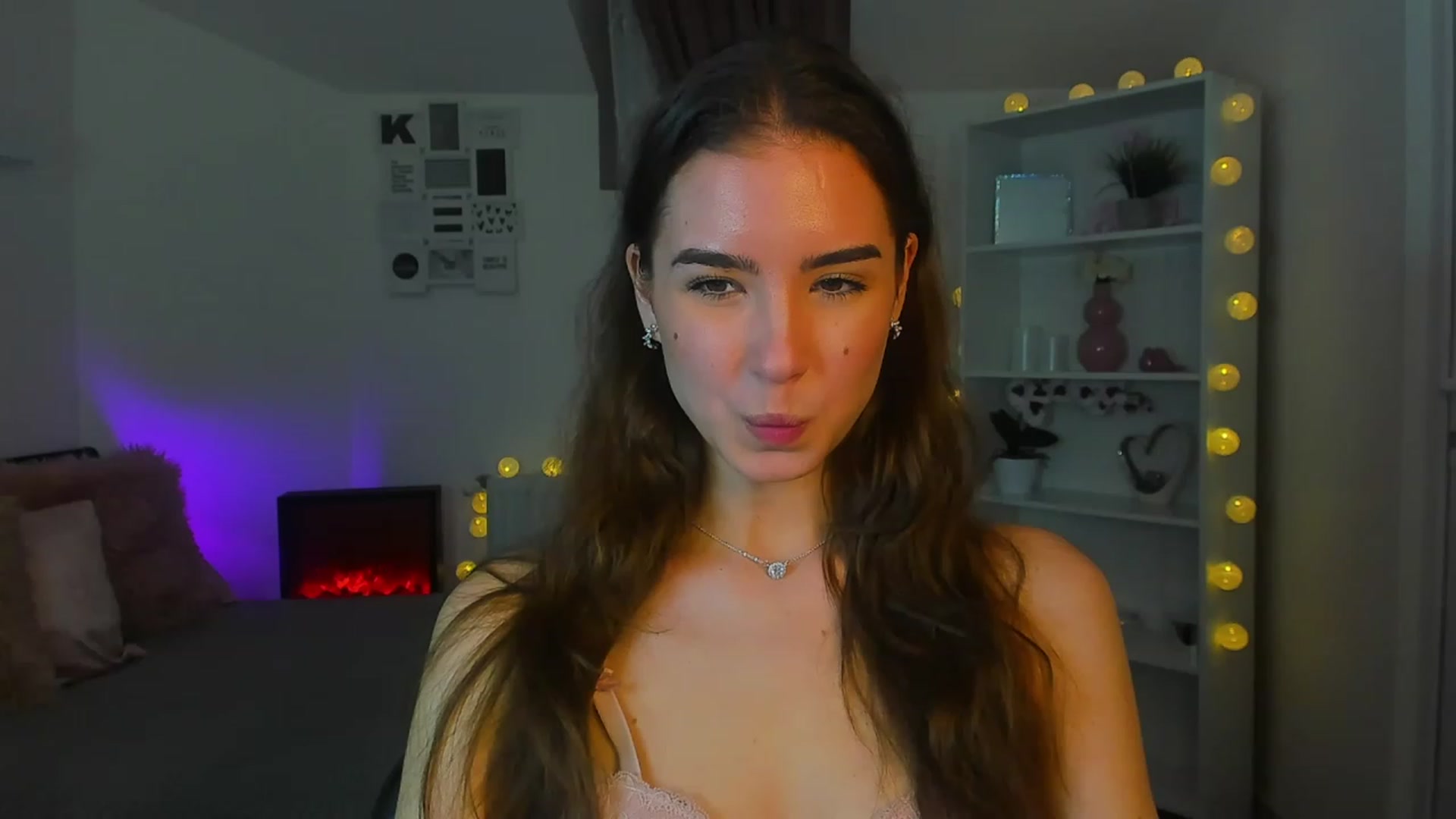 Gallery image thumbnail from Shy_jane's myfreecams stream on, 01/16/2023, 16:23 image 15 of 20