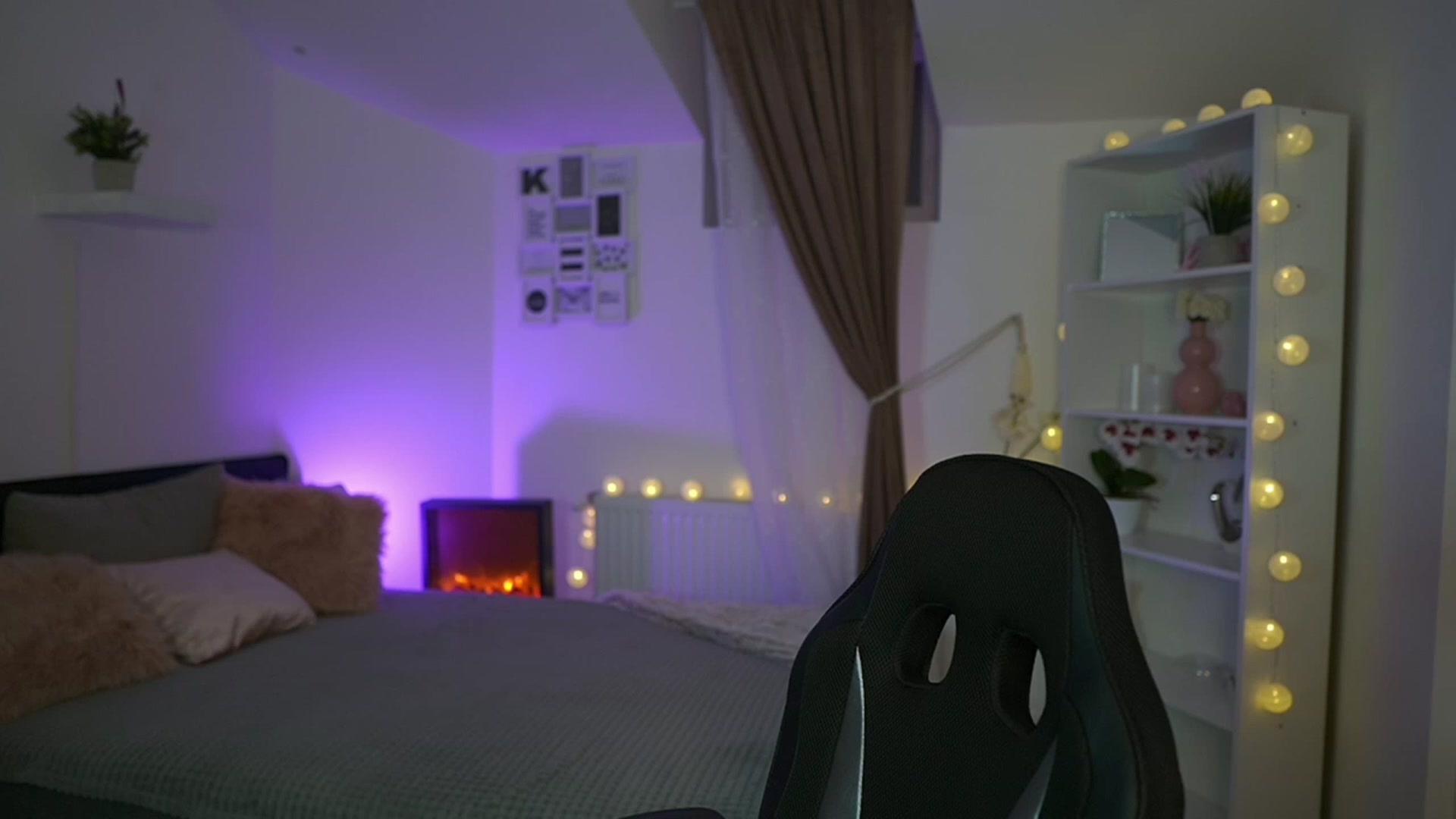 Gallery image thumbnail from Shy_jane's myfreecams stream on, 01/19/2023, 10:39 image 6 of 20