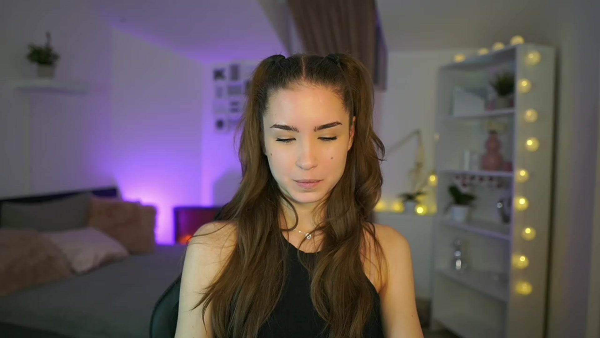 Gallery image thumbnail from Shy_jane's myfreecams stream on, 01/19/2023, 11:37 image 13 of 20