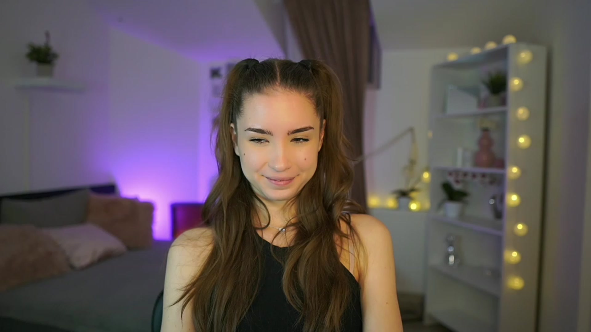 Gallery image thumbnail from Shy_jane's myfreecams stream on, 01/19/2023, 11:37 image 15 of 20