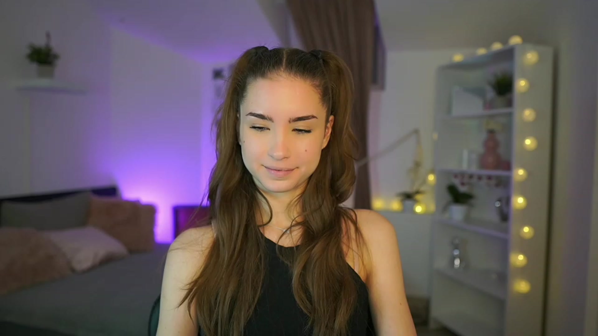 Gallery image thumbnail from Shy_jane's myfreecams stream on, 01/19/2023, 11:37 image 5 of 20
