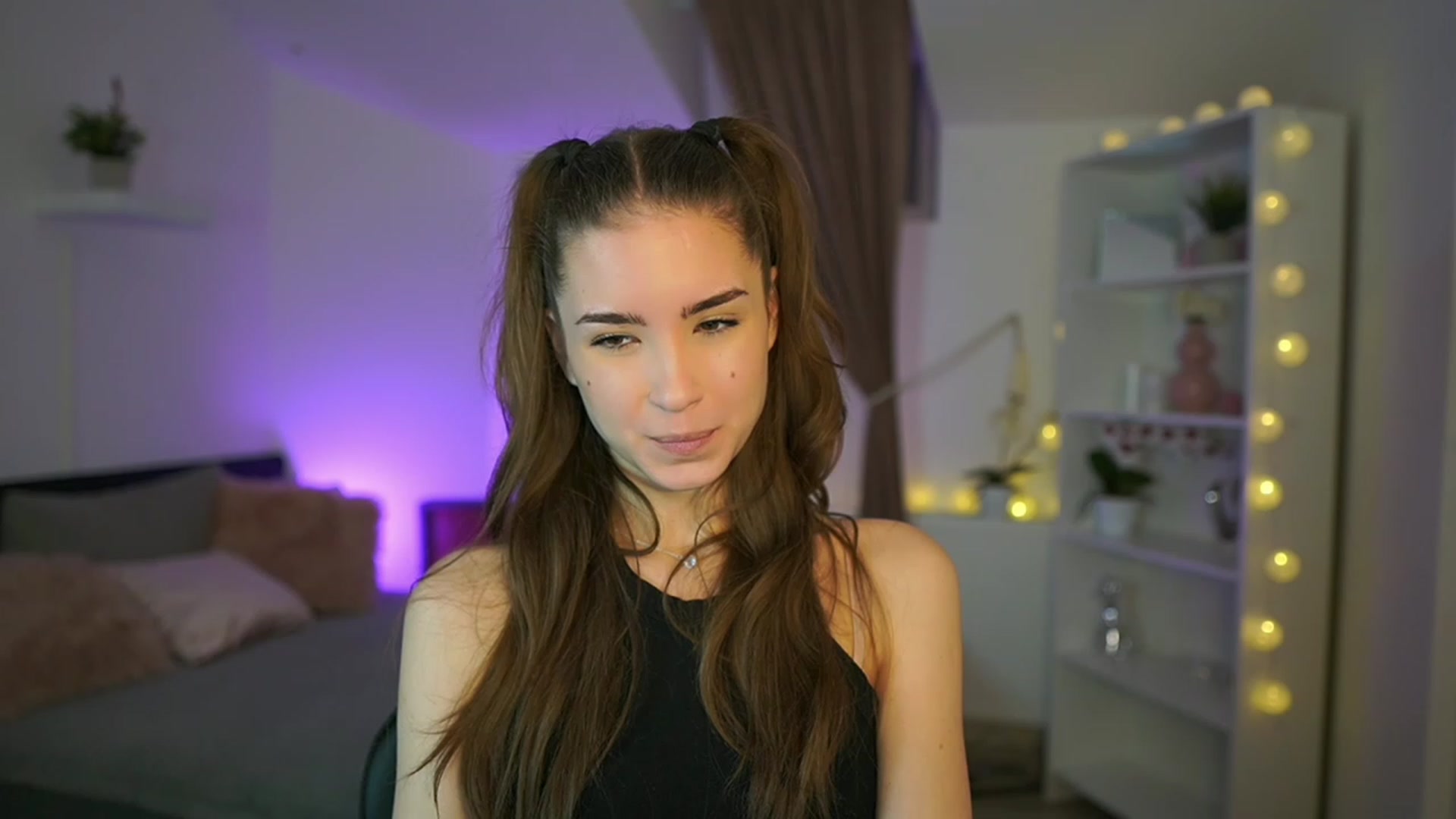 Gallery image thumbnail from Shy_jane's myfreecams stream on, 01/19/2023, 11:37 image 7 of 20