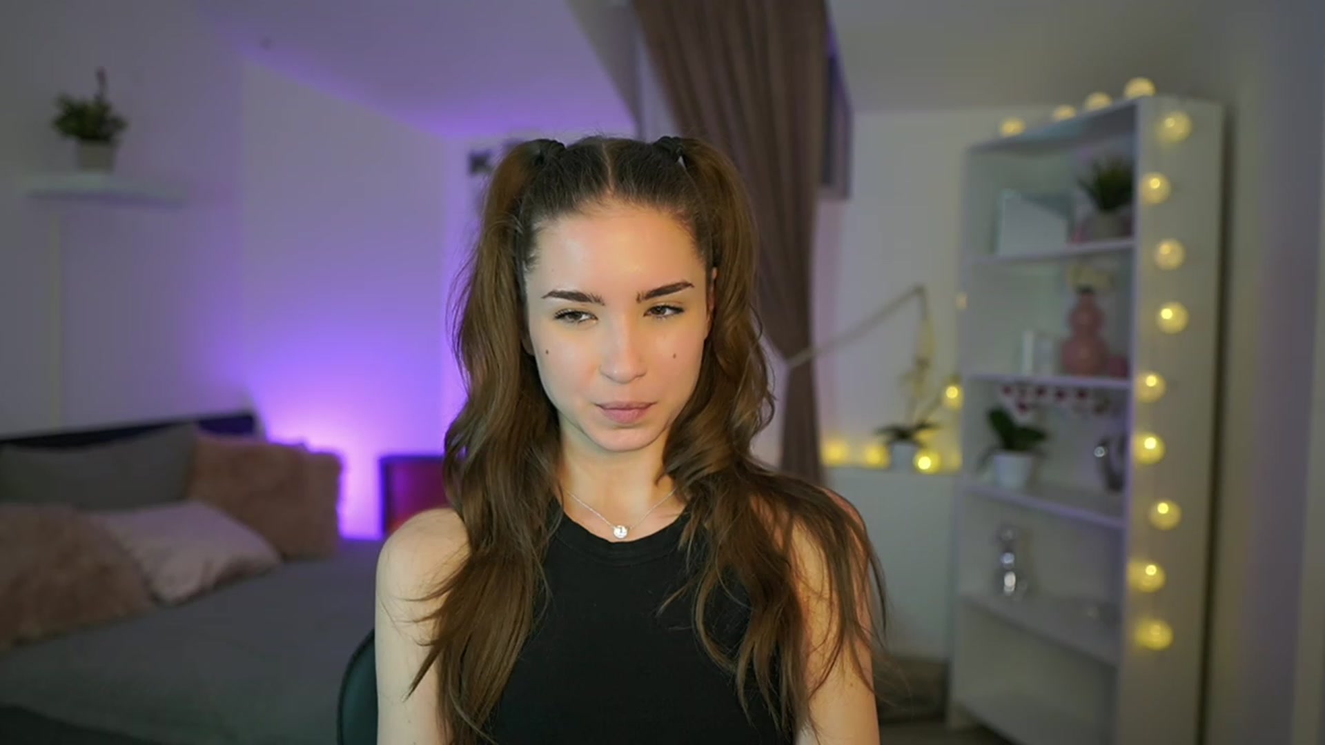 Gallery image thumbnail from Shy_jane's myfreecams stream on, 01/19/2023, 15:58 image 20 of 20