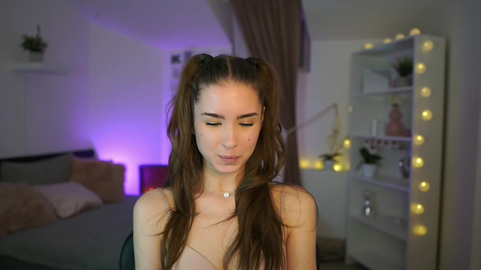 Gallery image thumbnail from Shy_jane's myfreecams stream on, 01/19/2023, 15:58 image 6 of 20