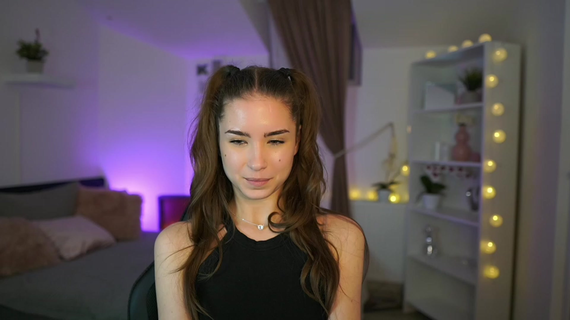 Gallery image thumbnail from Shy_jane's myfreecams stream on, 01/19/2023, 17:00 image 3 of 20