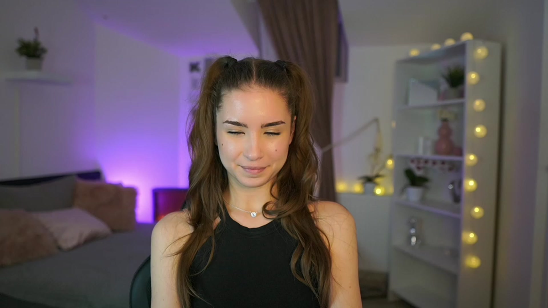 Gallery image thumbnail from Shy_jane's myfreecams stream on, 01/19/2023, 17:00 image 8 of 20