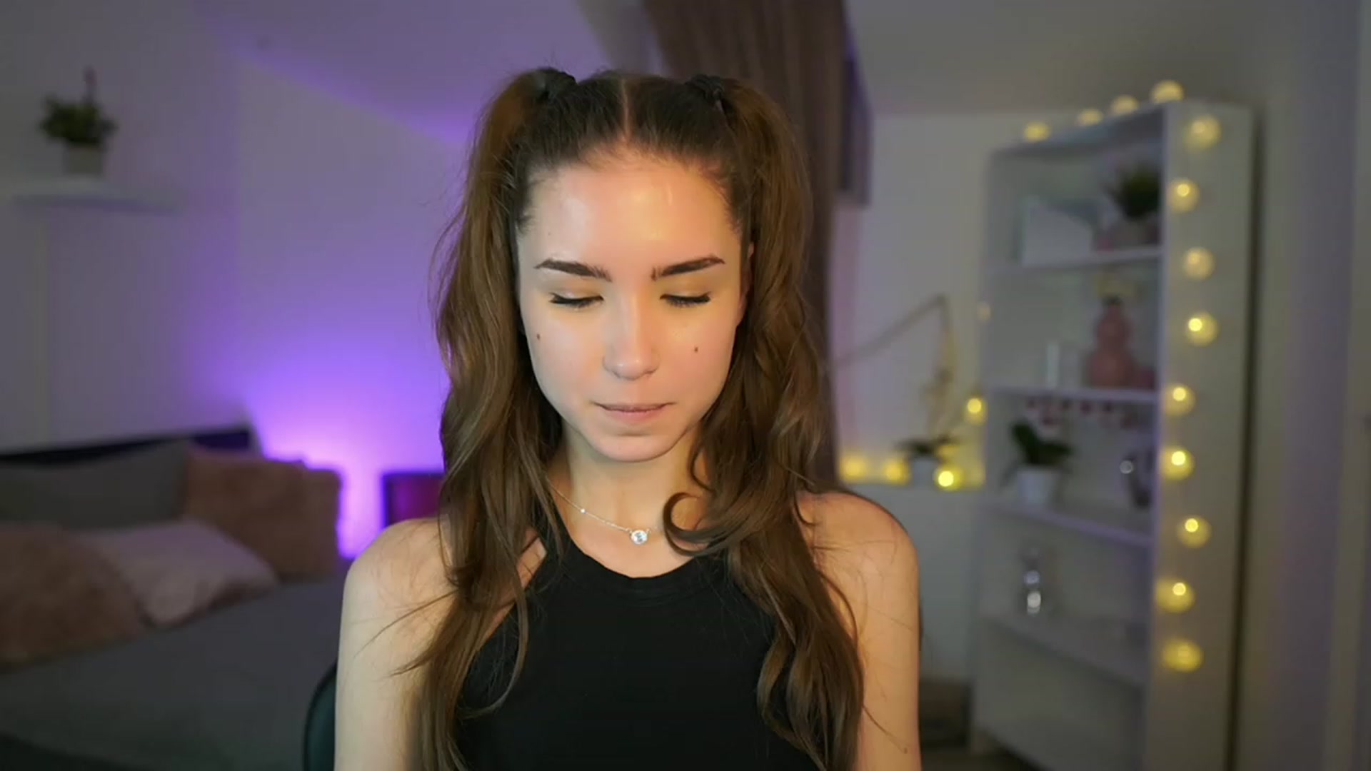 Gallery image thumbnail from Shy_jane's myfreecams stream on, 01/19/2023, 17:00 image 7 of 20