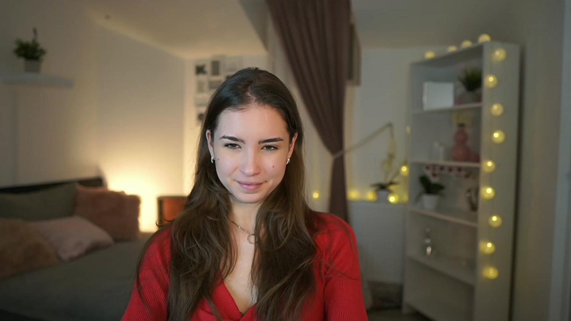 Gallery image thumbnail from Shy_jane's myfreecams stream on, 01/22/2023, 14:39 image 3 of 20