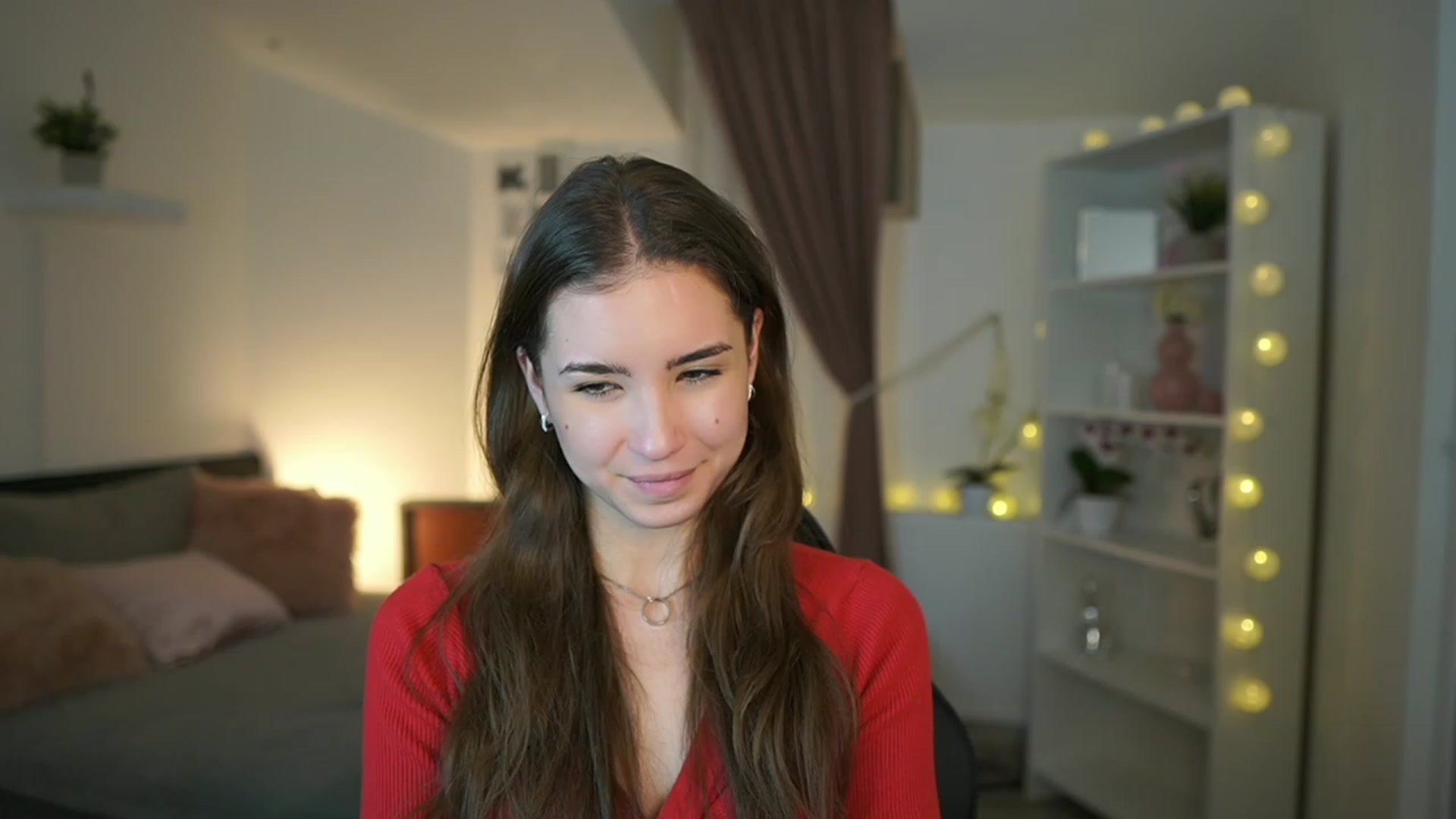 Gallery image thumbnail from Shy_jane's myfreecams stream on, 01/22/2023, 14:39 image 16 of 20