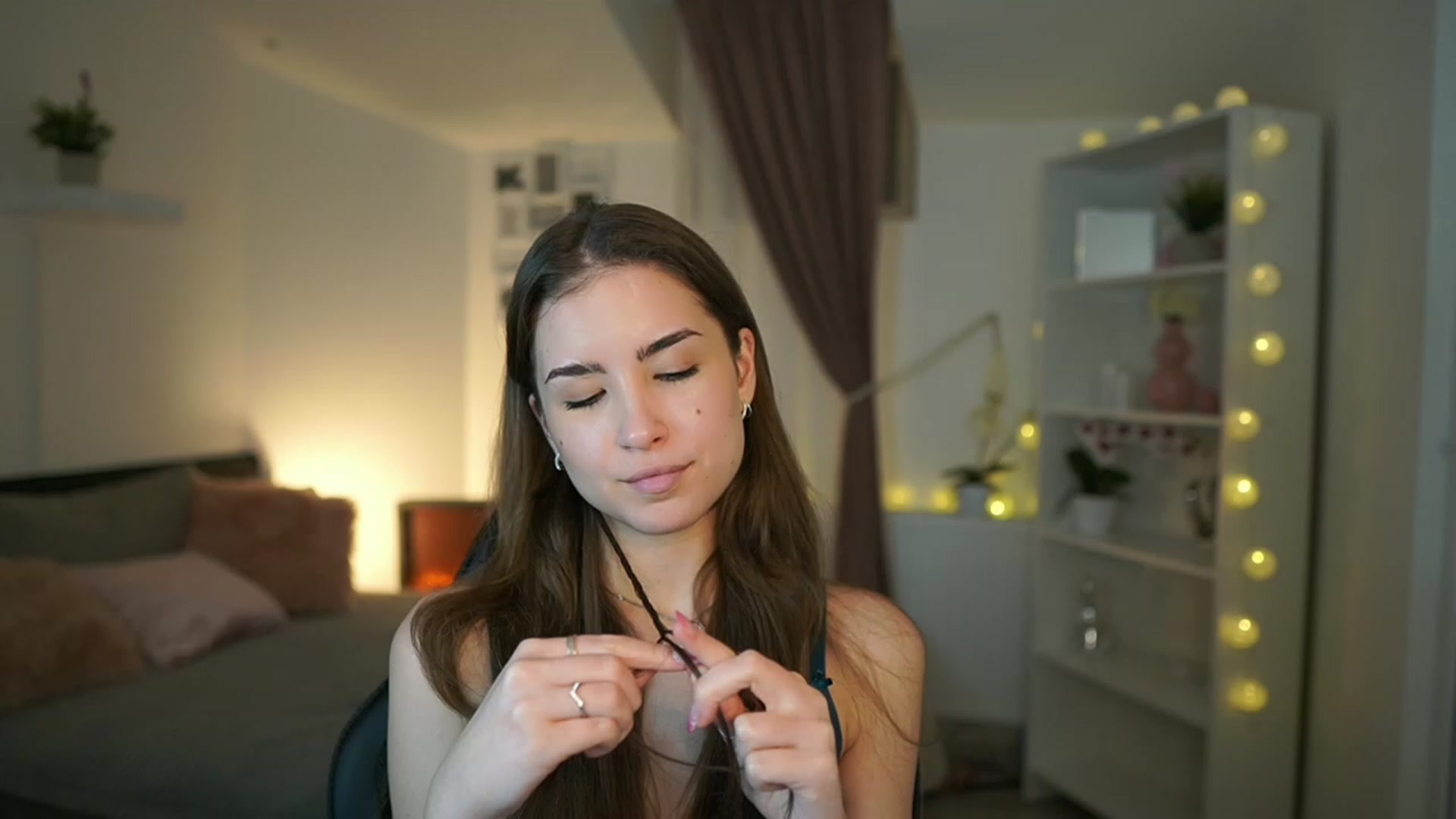 Gallery image thumbnail from Shy_jane's myfreecams stream on, 01/22/2023, 17:27 image 20 of 20