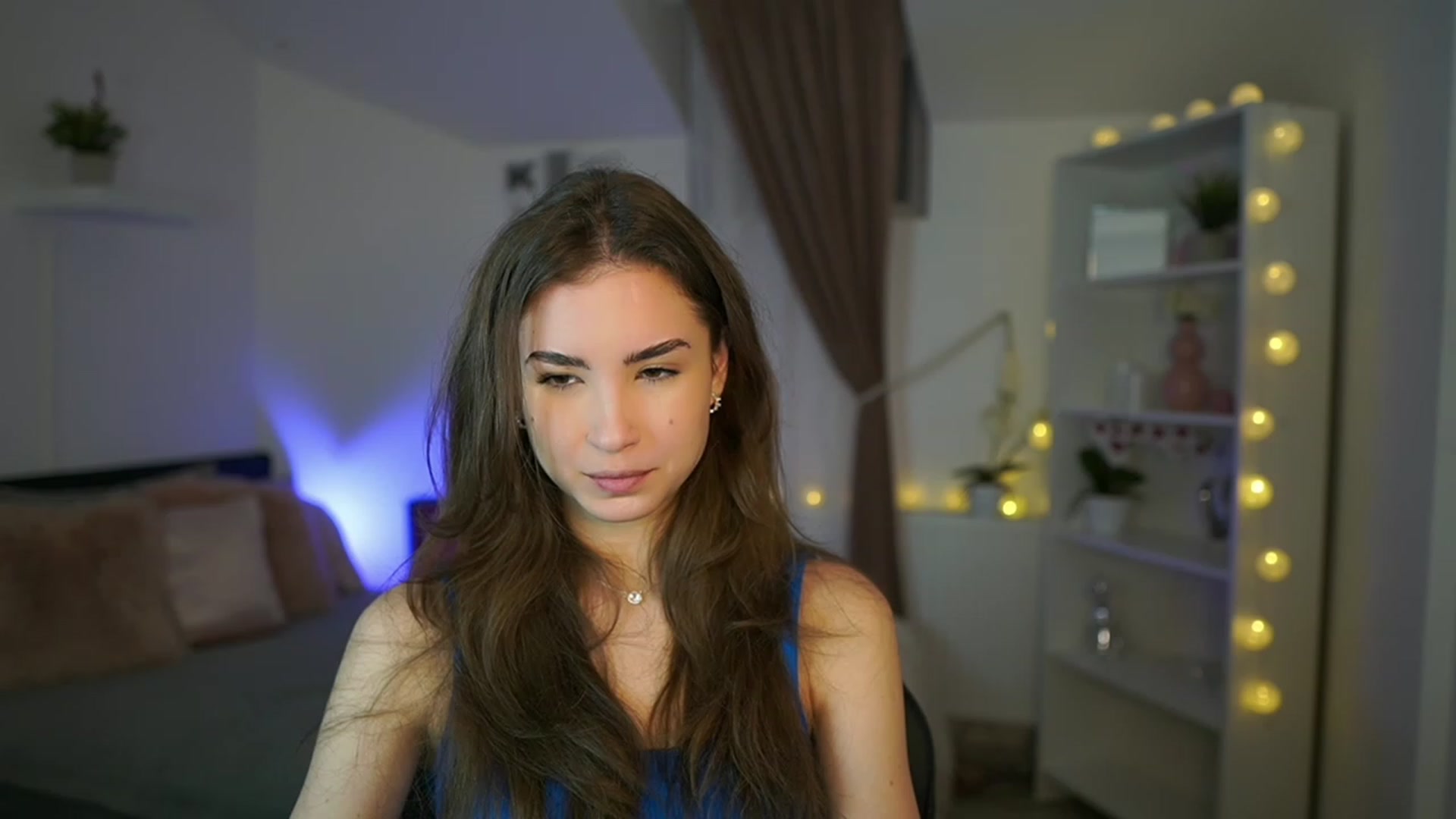 Gallery image thumbnail from Shy_jane's myfreecams stream on, 01/26/2023, 10:20 image 6 of 20