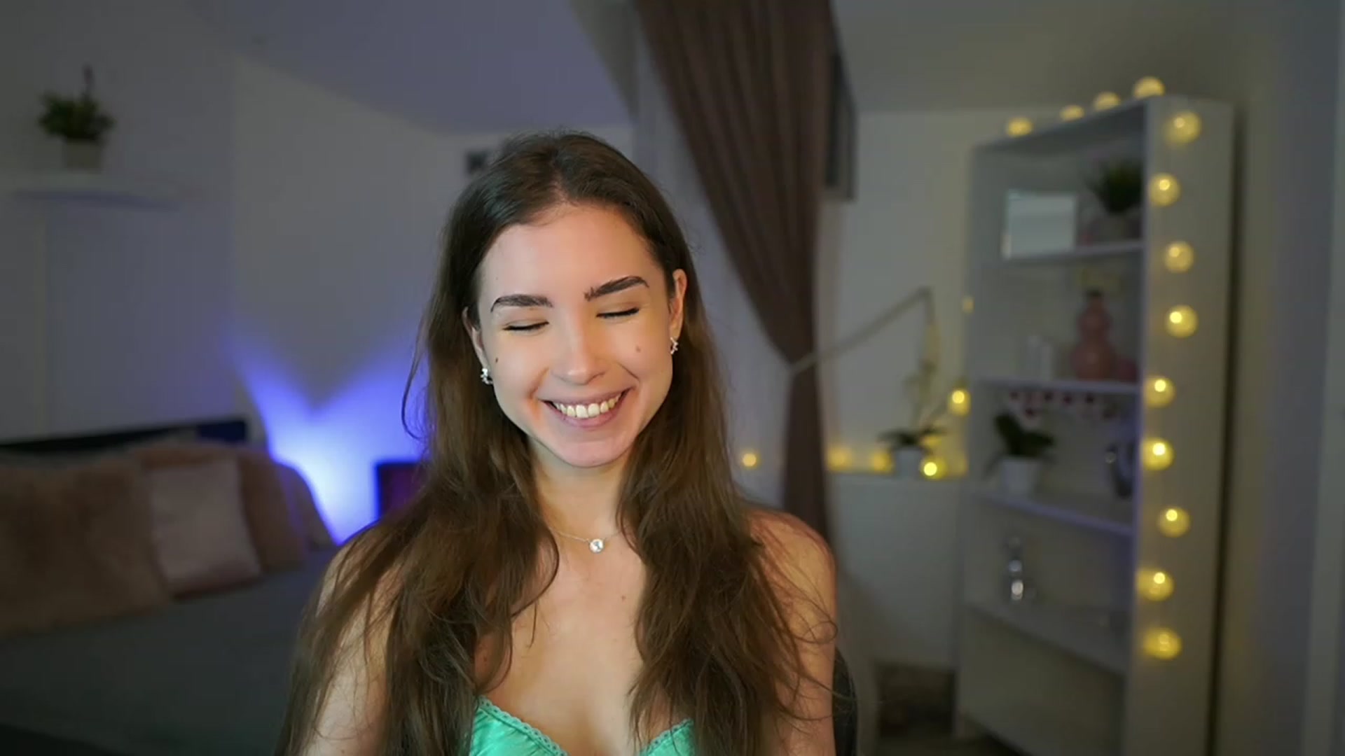 Gallery image thumbnail from Shy_jane's myfreecams stream on, 01/26/2023, 12:03 image 9 of 20