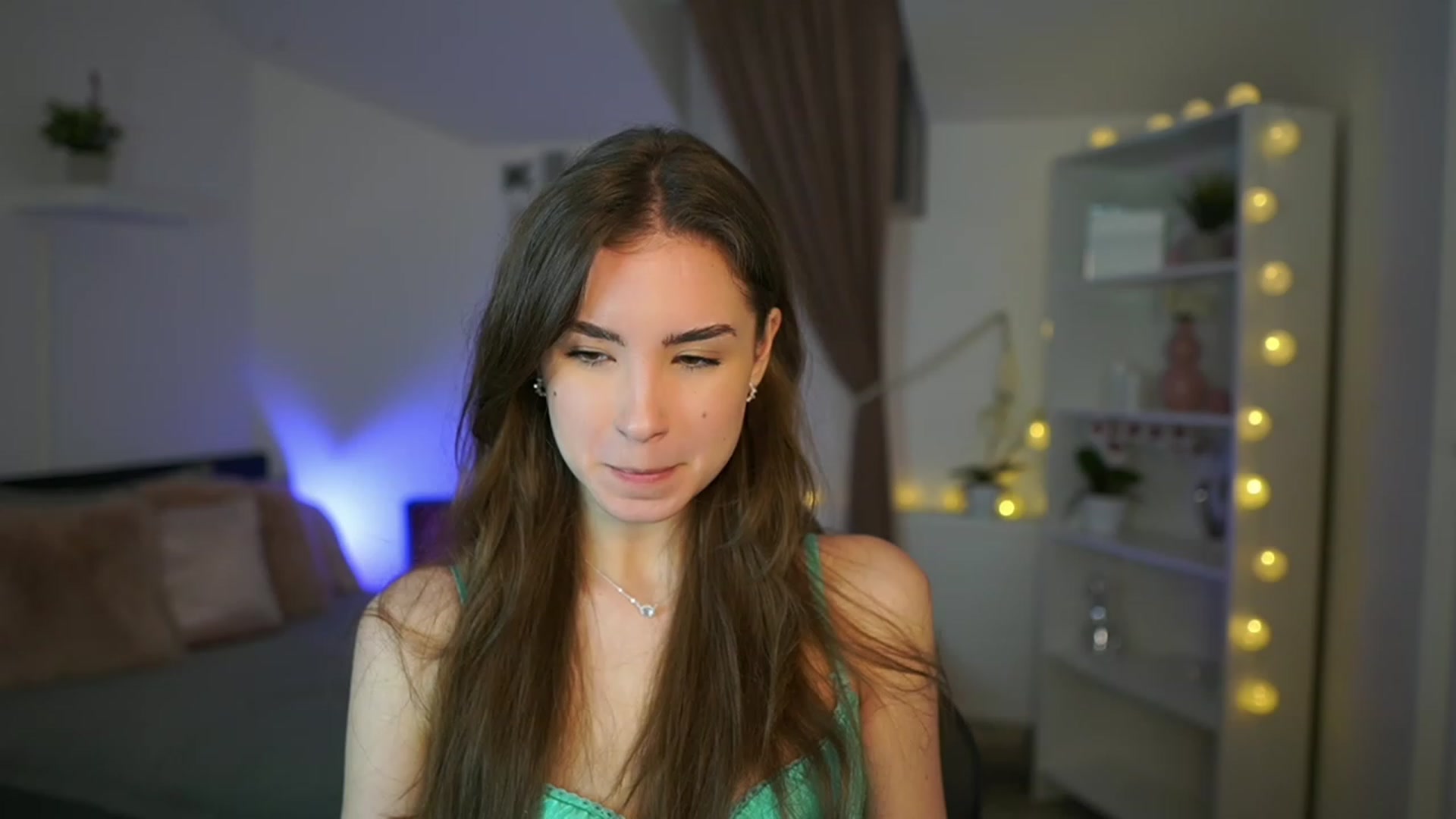 Gallery image thumbnail from Shy_jane's myfreecams stream on, 01/26/2023, 12:03 image 15 of 20