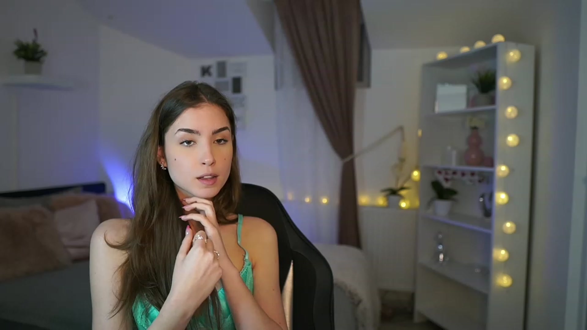 Gallery image thumbnail from Shy_jane's myfreecams stream on, 01/26/2023, 13:15 image 20 of 20