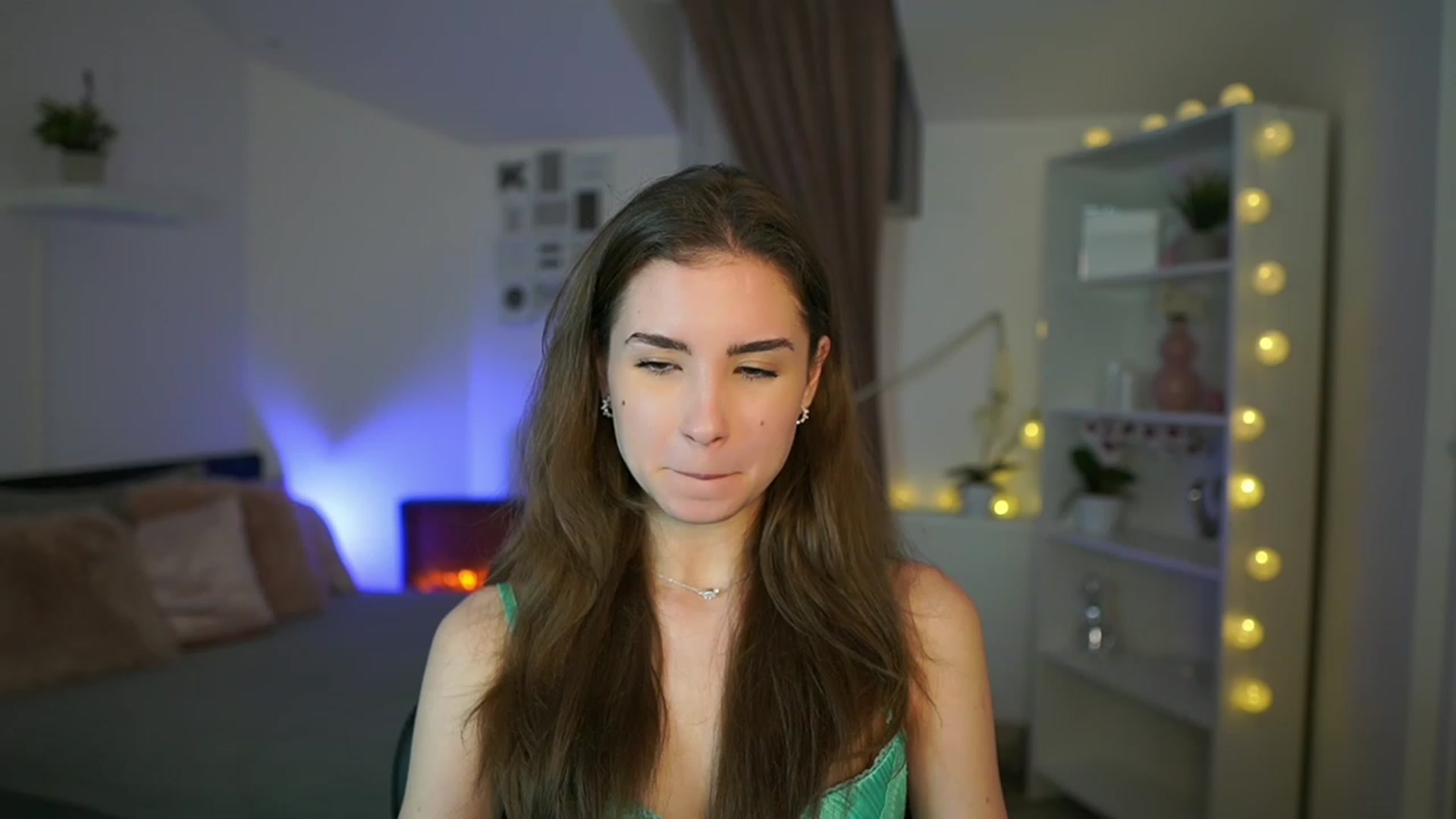 Gallery image thumbnail from Shy_jane's myfreecams stream on, 01/26/2023, 15:19 image 12 of 20