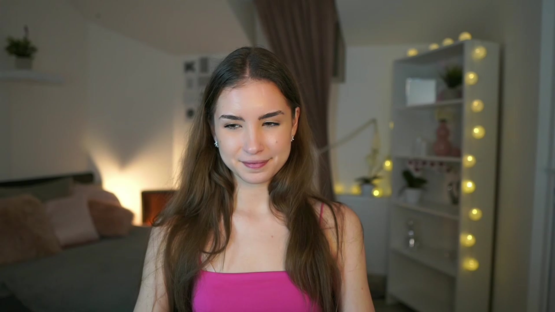 Gallery image thumbnail from Shy_jane's myfreecams stream on, 01/27/2023, 16:22 image 2 of 20