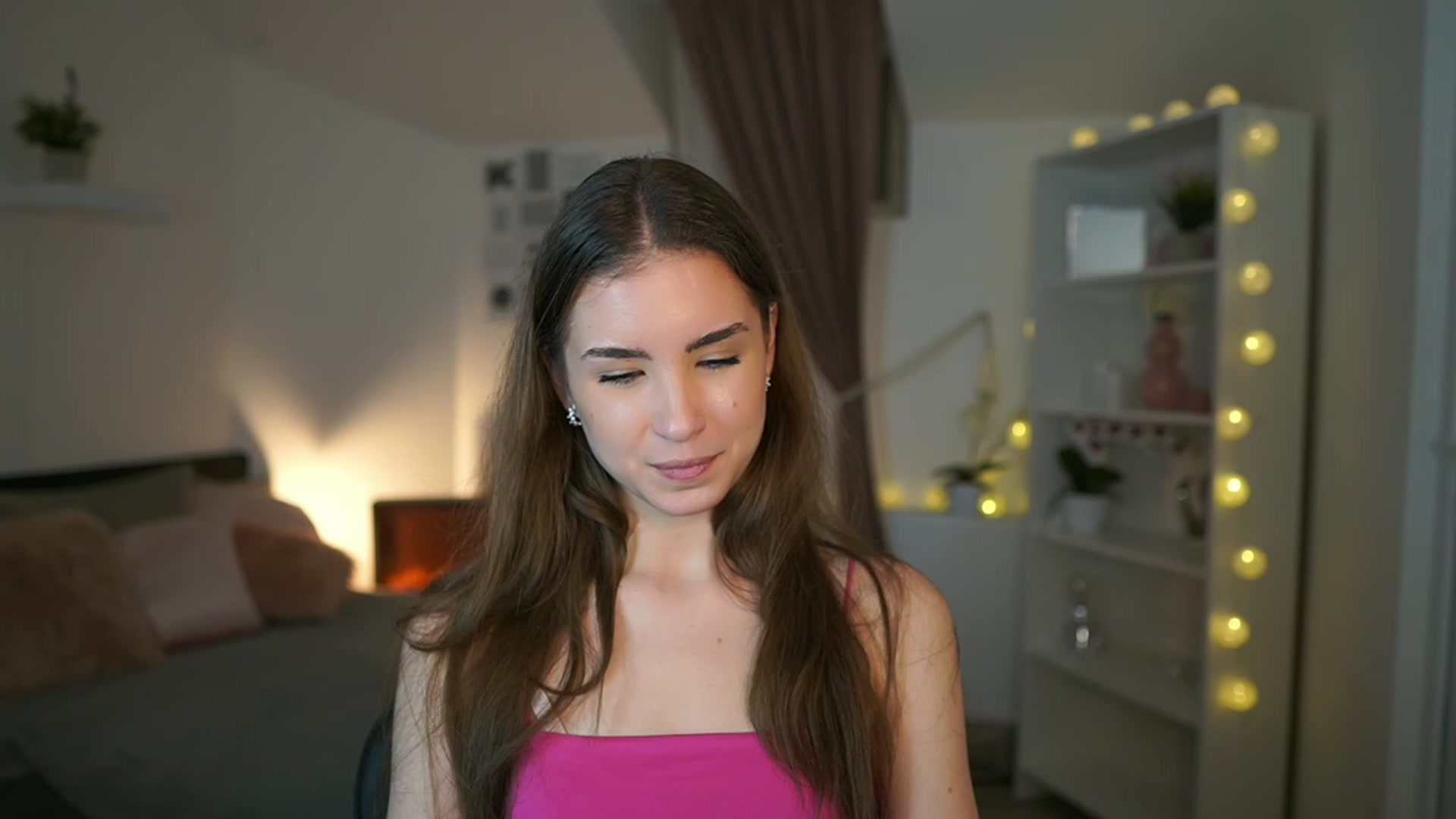 Gallery image thumbnail from Shy_jane's myfreecams stream on, 01/27/2023, 16:22 image 4 of 20