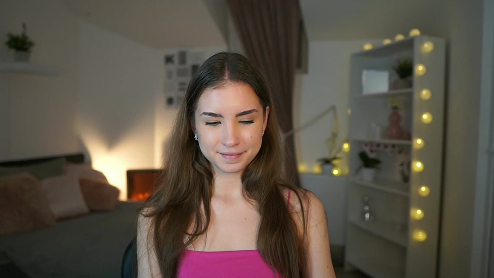 Gallery image thumbnail from Shy_jane's myfreecams stream on, 01/27/2023, 16:22 image 3 of 20