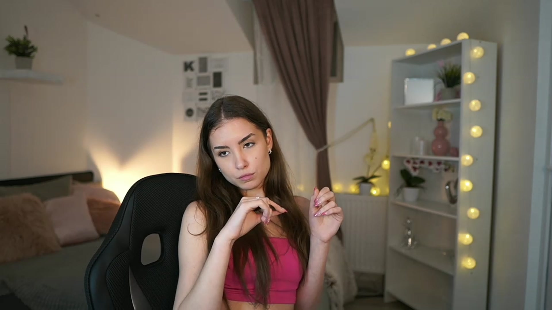 Gallery image thumbnail from Shy_jane's myfreecams stream on, 01/27/2023, 17:27 image 9 of 20