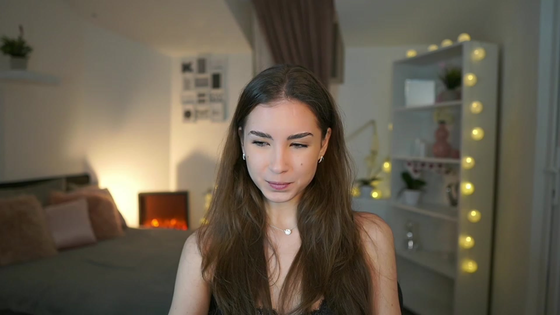 Gallery image thumbnail from Shy_jane's myfreecams stream on, 01/29/2023, 11:33 image 14 of 20