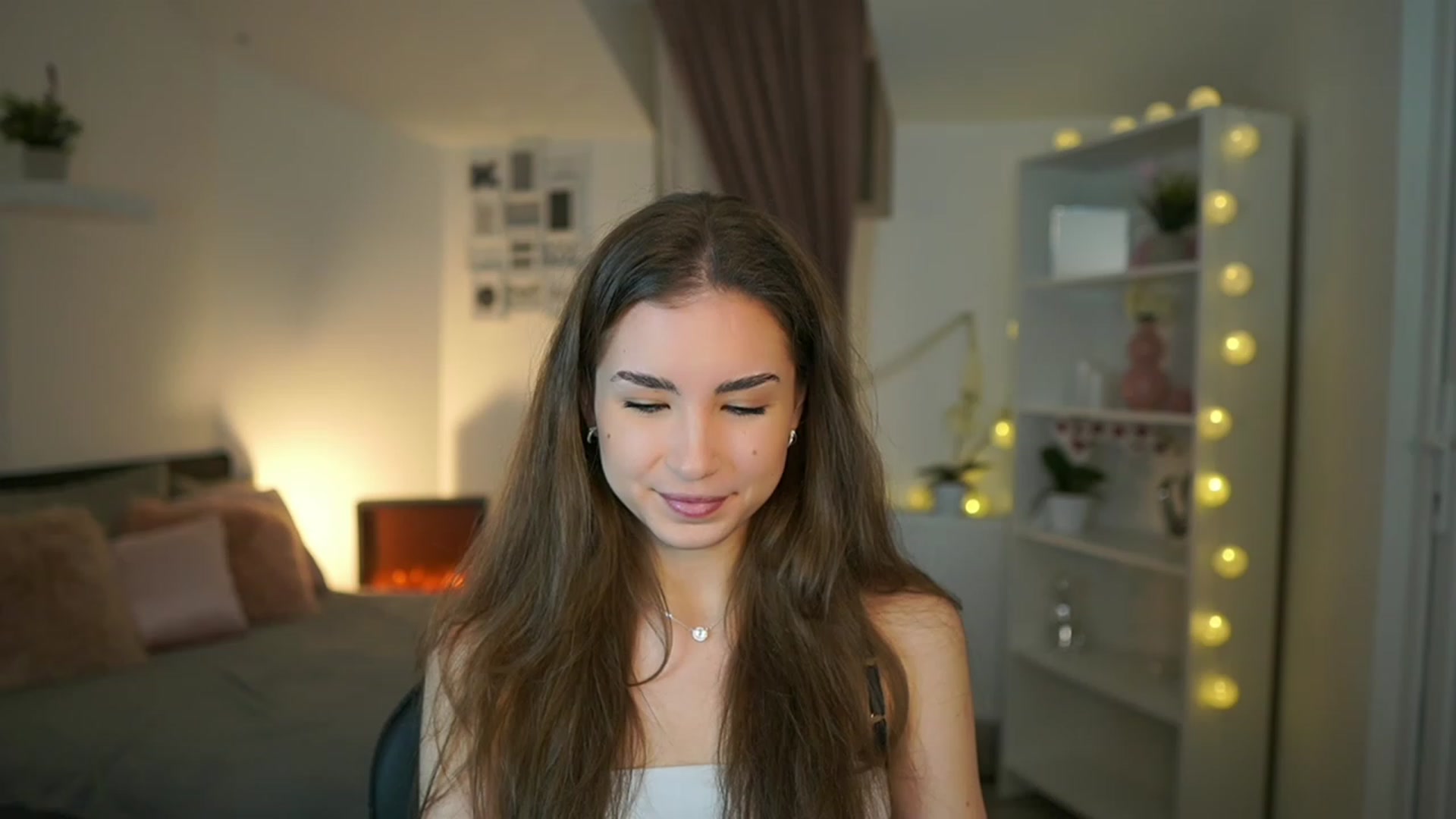 Gallery image thumbnail from Shy_jane's myfreecams stream on, 01/29/2023, 11:33 image 1 of 20