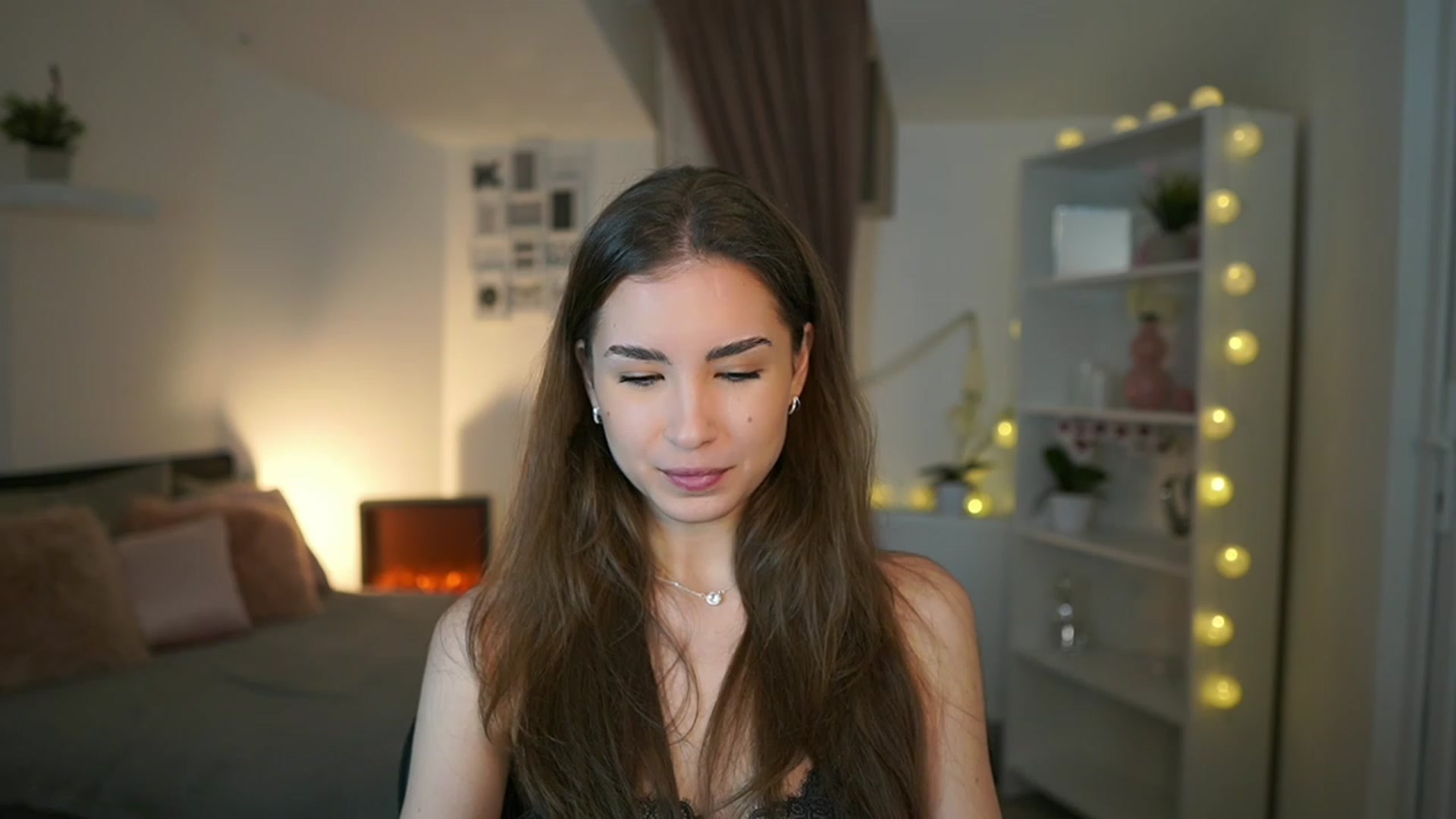Gallery image thumbnail from Shy_jane's myfreecams stream on, 01/29/2023, 11:33 image 16 of 20