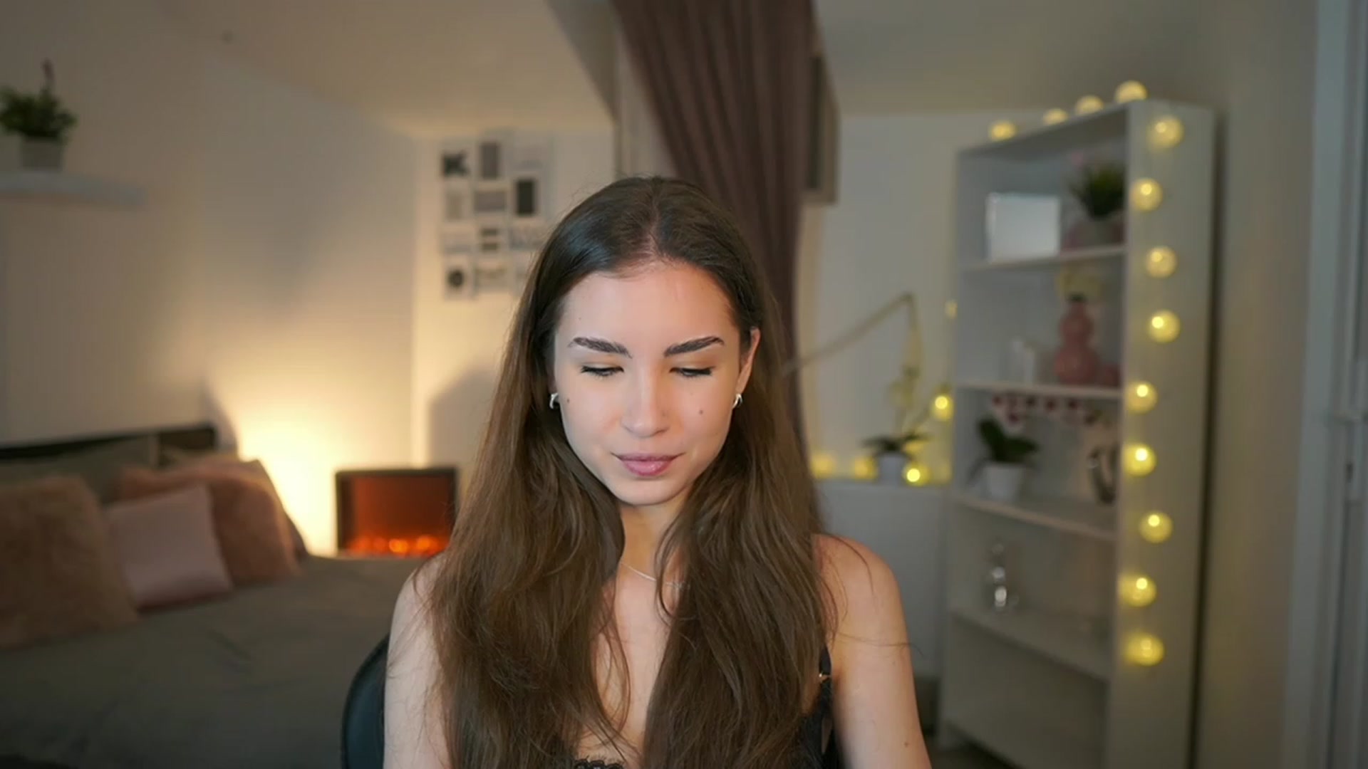 Gallery image thumbnail from Shy_jane's myfreecams stream on, 01/29/2023, 11:33 image 5 of 20