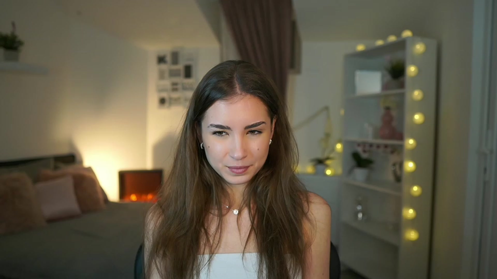 Gallery image thumbnail from Shy_jane's myfreecams stream on, 01/29/2023, 16:05 image 8 of 20