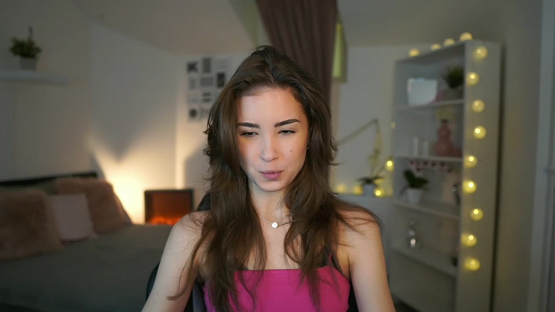 Gallery image thumbnail from Shy_jane's myfreecams stream on, 02/02/2023, 10:15 image 3 of 20