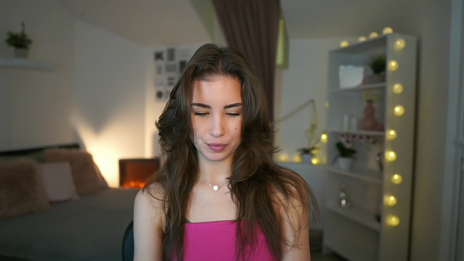 Gallery image thumbnail from Shy_jane's myfreecams stream on, 02/02/2023, 11:21 image 17 of 20