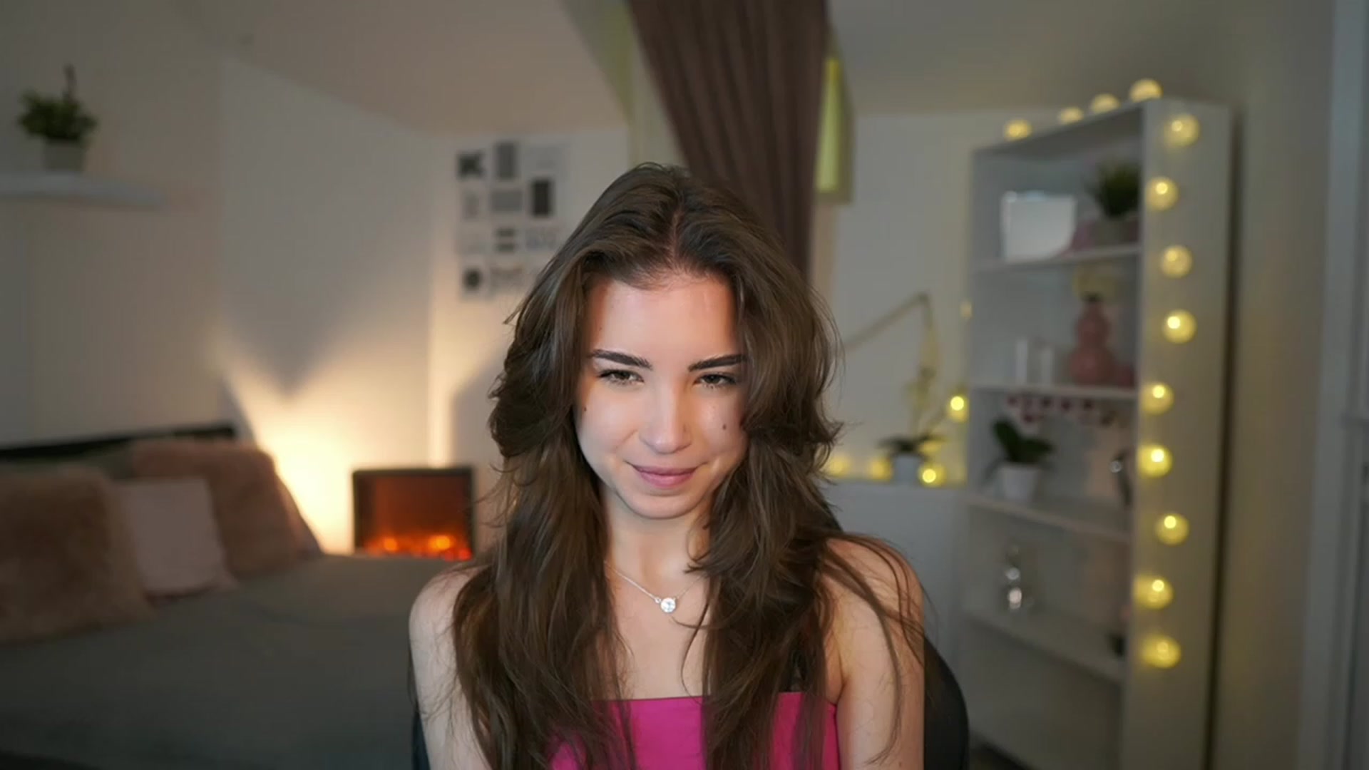 Gallery image thumbnail from Shy_jane's myfreecams stream on, 02/02/2023, 12:13 image 3 of 20