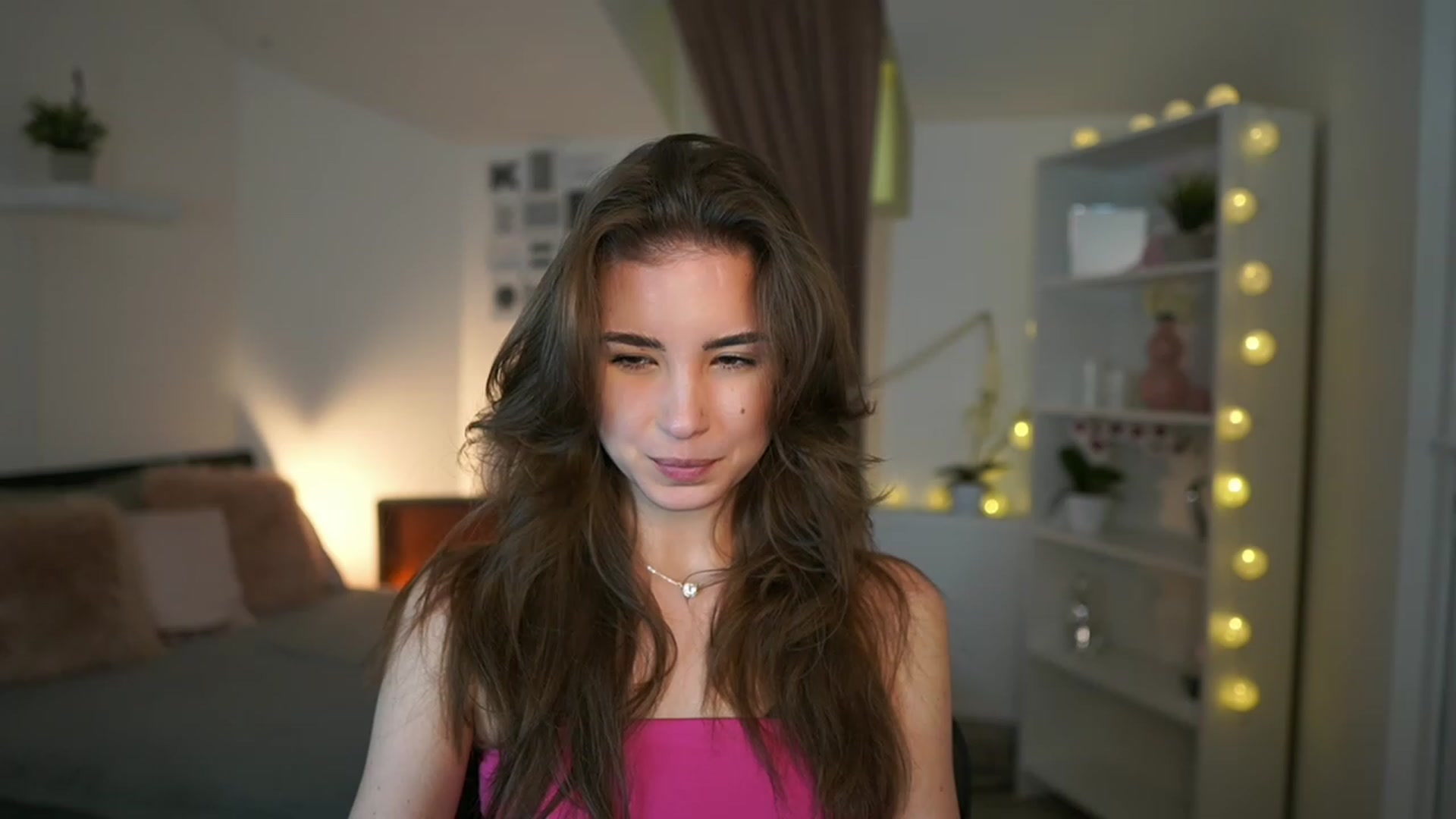 Gallery image thumbnail from Shy_jane's myfreecams stream on, 02/02/2023, 14:47 image 12 of 20