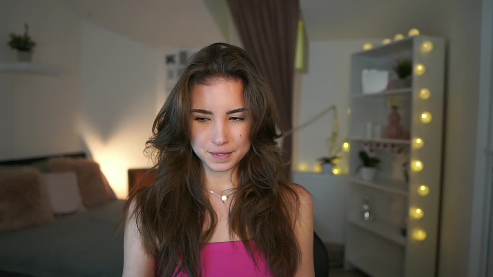 Gallery image thumbnail from Shy_jane's myfreecams stream on, 02/02/2023, 14:47 image 10 of 20
