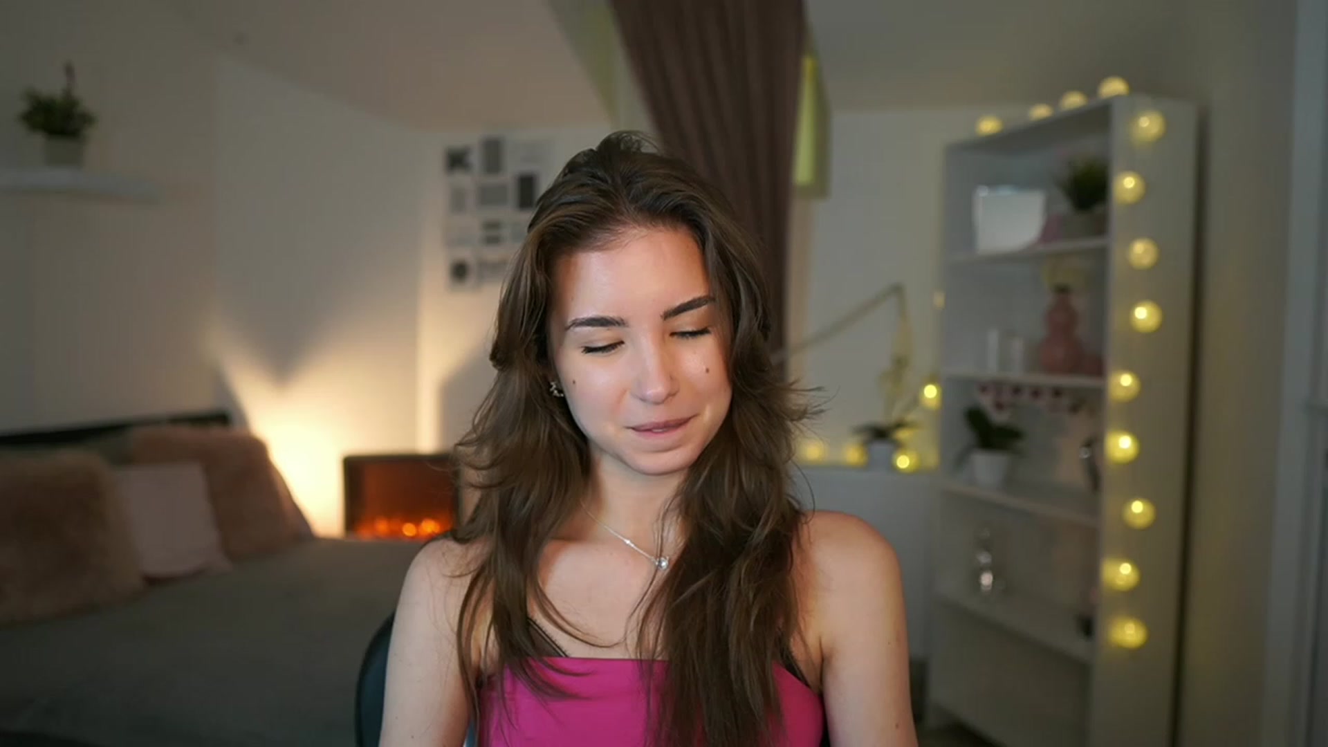 Gallery image thumbnail from Shy_jane's myfreecams stream on, 02/02/2023, 17:13 image 8 of 20