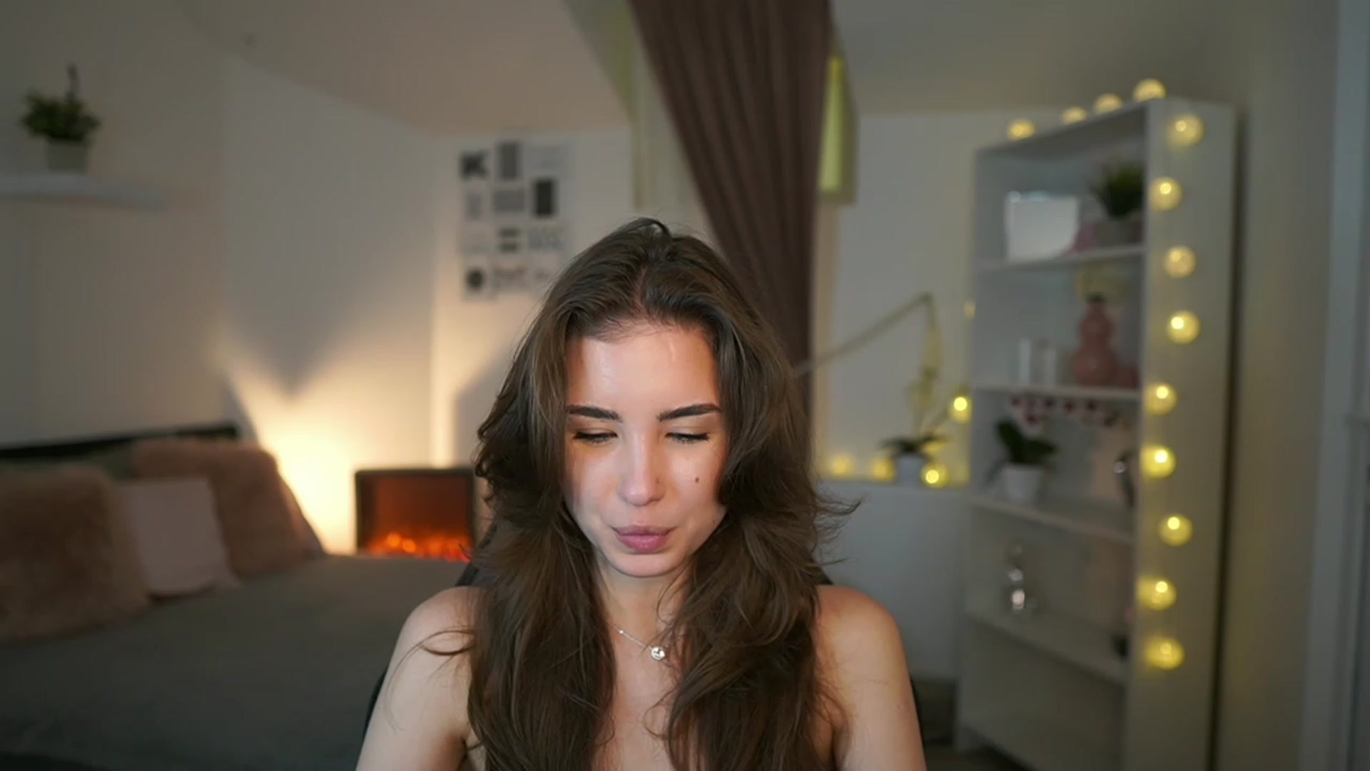 Gallery image thumbnail from Shy_jane's myfreecams stream on, 02/02/2023, 17:13 image 16 of 20
