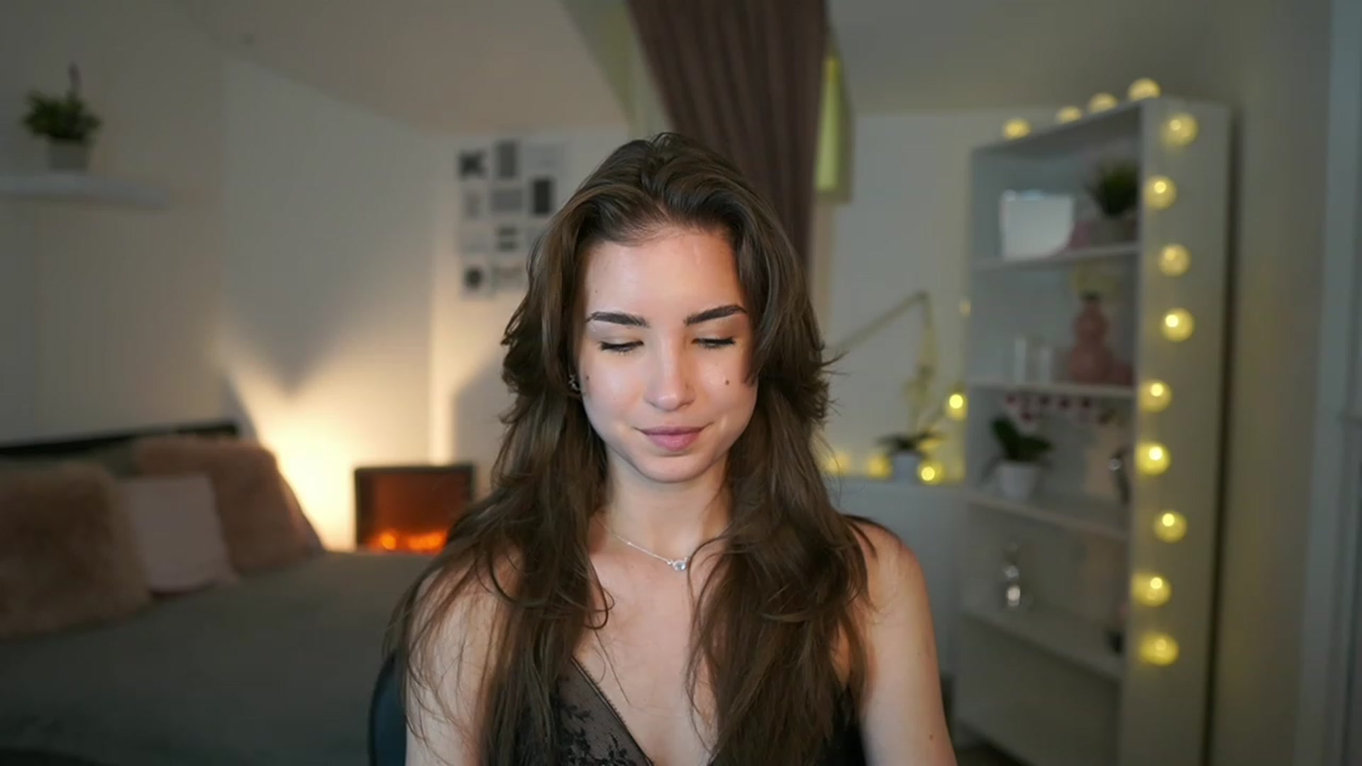 Gallery image thumbnail from Shy_jane's myfreecams stream on, 02/02/2023, 17:13 image 19 of 20