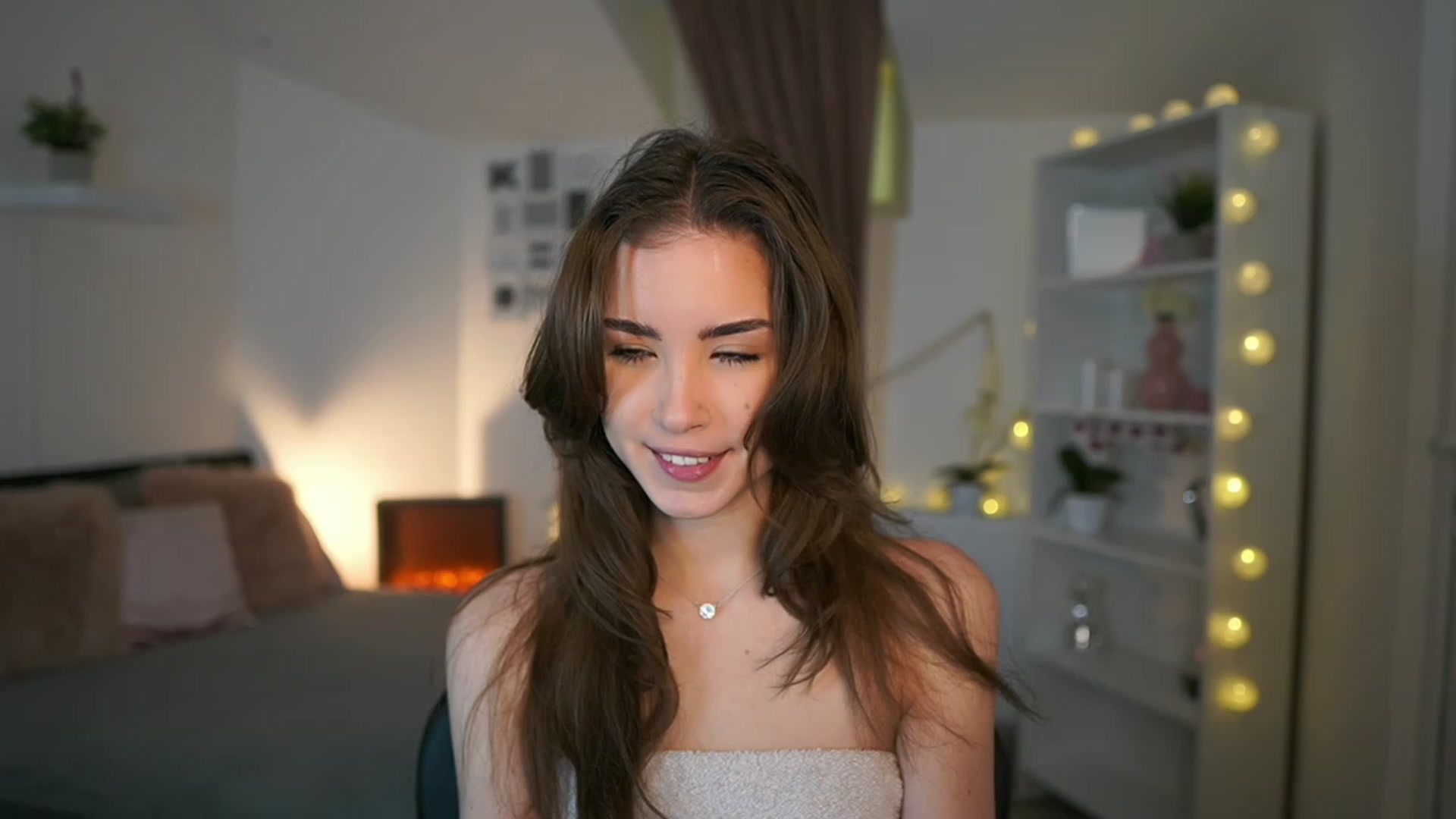 Gallery image thumbnail from Shy_jane's myfreecams stream on, 02/03/2023, 10:16 image 10 of 20