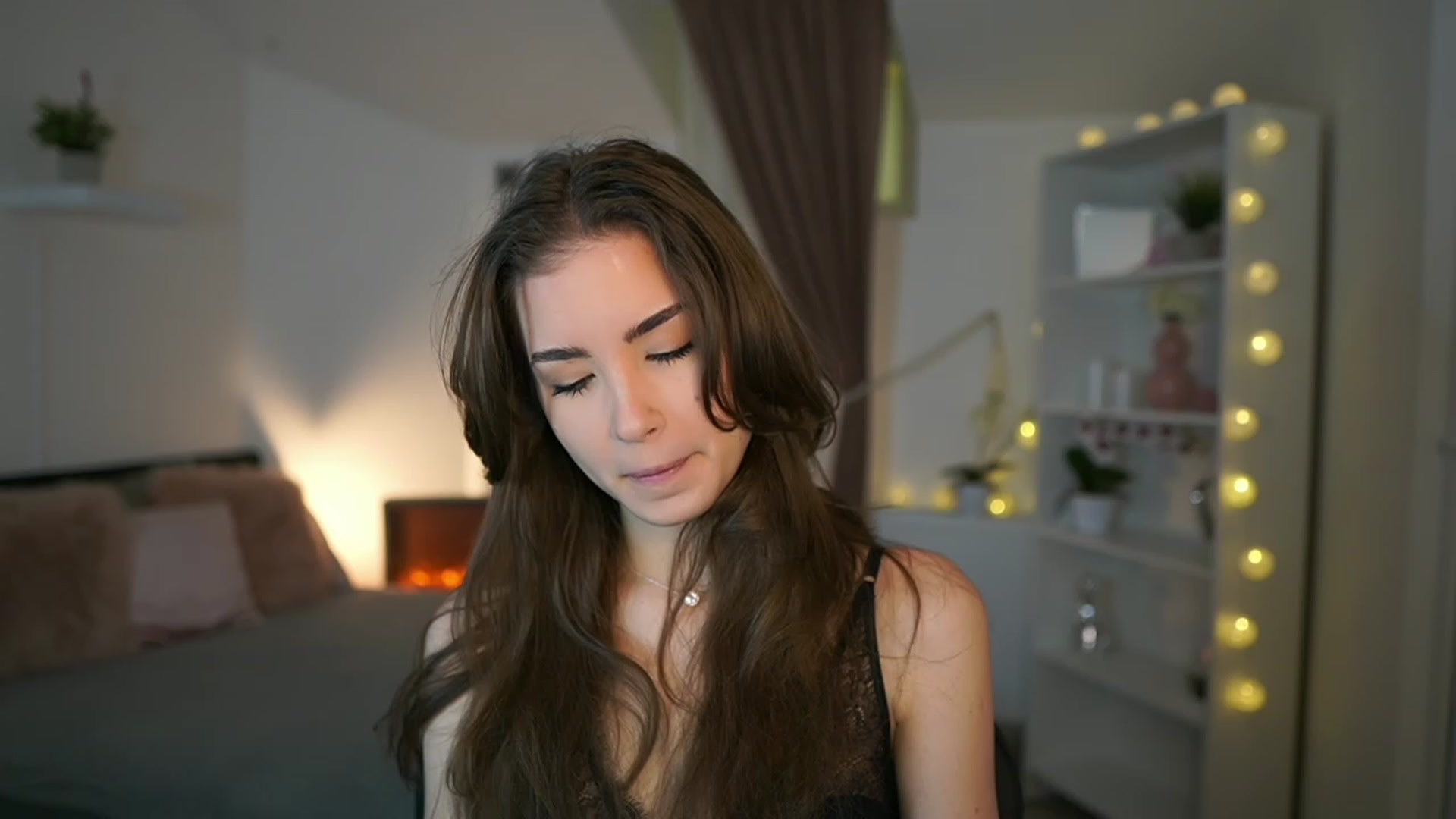 Gallery image thumbnail from Shy_jane's myfreecams stream on, 02/03/2023, 10:16 image 6 of 20