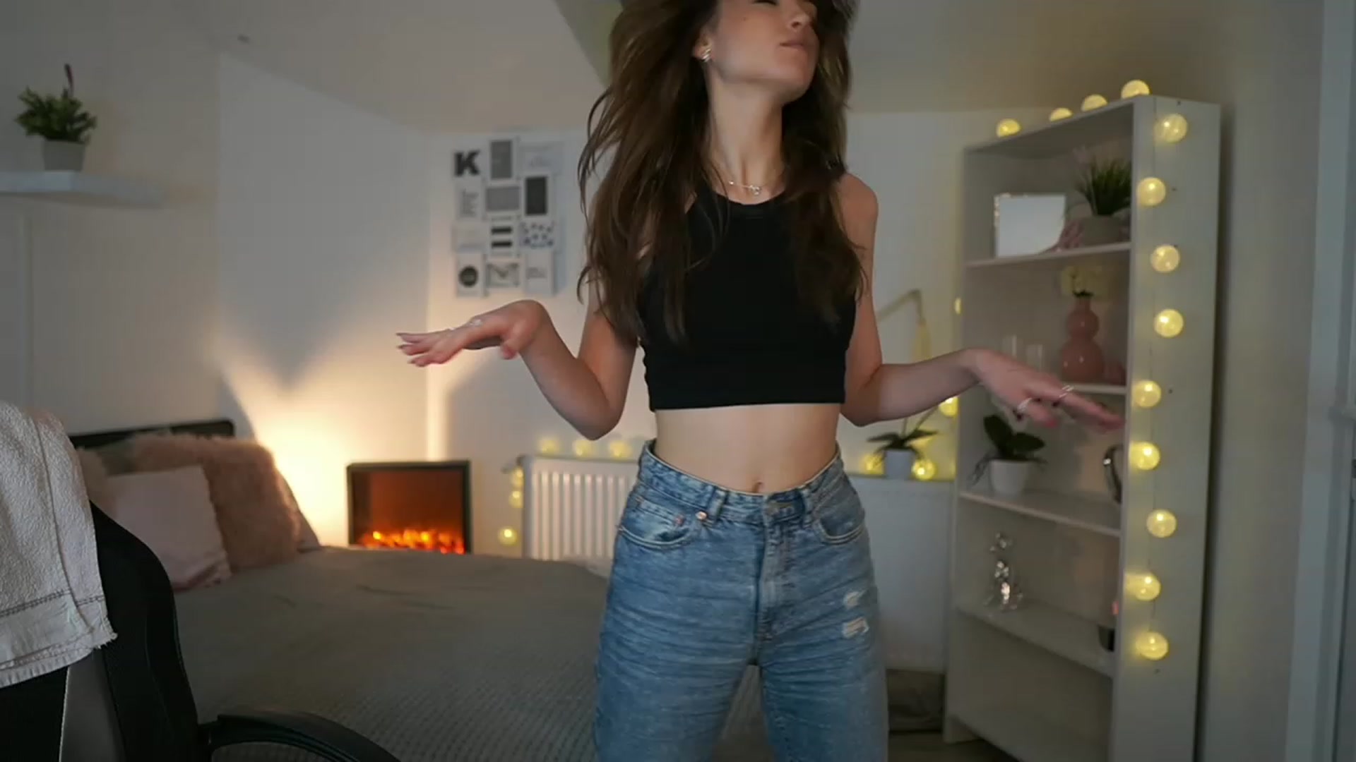 Gallery image thumbnail from Shy_jane's myfreecams stream on, 02/03/2023, 13:29 image 2 of 20