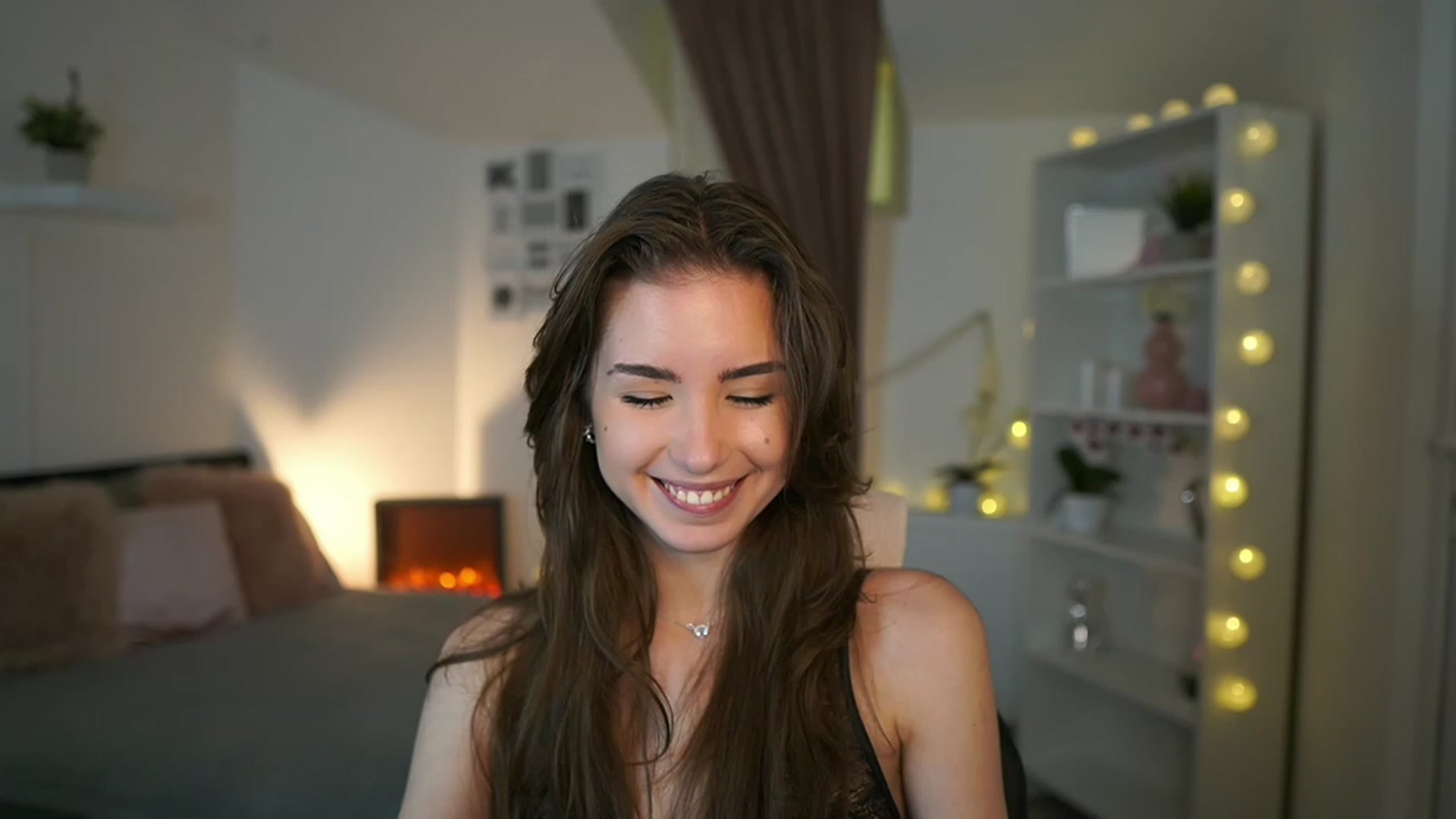 Gallery image thumbnail from Shy_jane's myfreecams stream on, 02/03/2023, 13:29 image 20 of 20