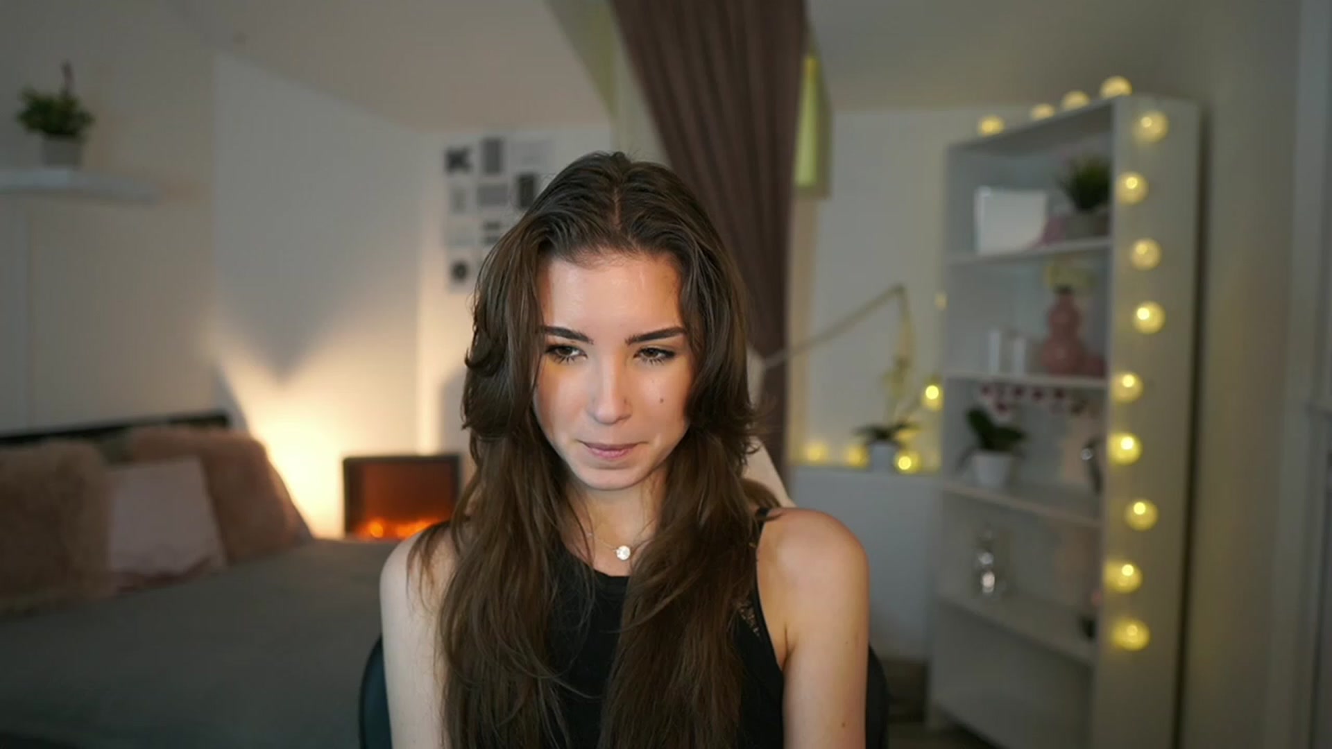 Gallery image thumbnail from Shy_jane's myfreecams stream on, 02/03/2023, 14:12 image 9 of 20