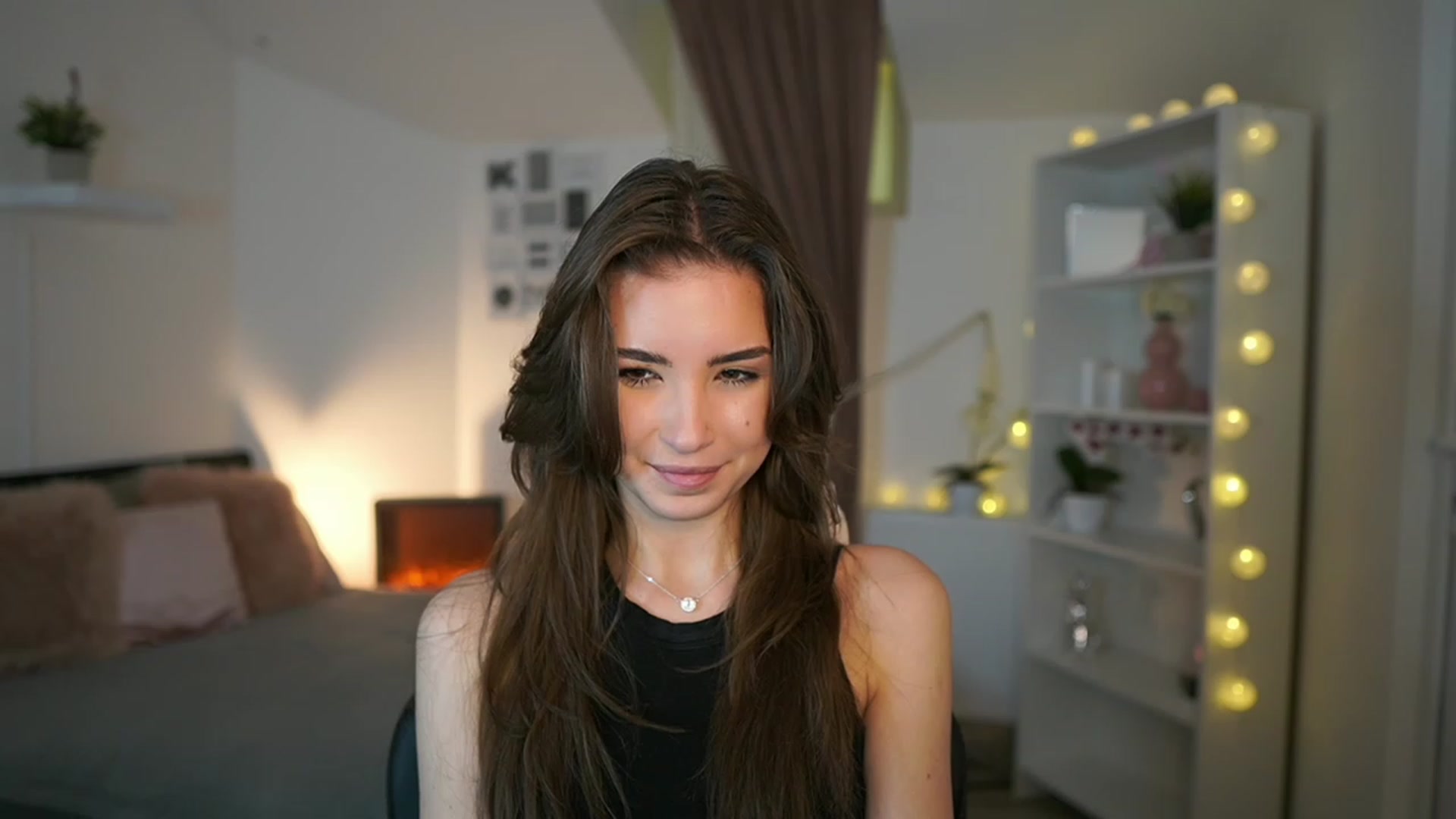 Gallery image thumbnail from Shy_jane's myfreecams stream on, 02/03/2023, 14:12 image 1 of 20