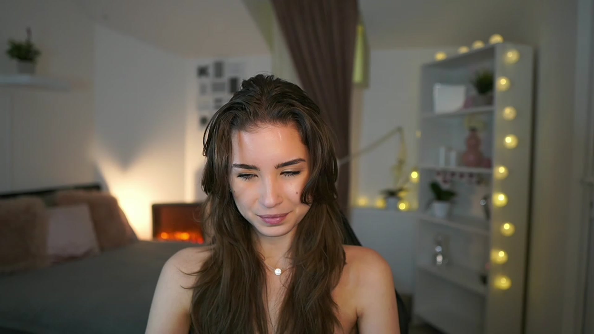 Gallery image thumbnail from Shy_jane's myfreecams stream on, 02/03/2023, 16:10 image 19 of 20
