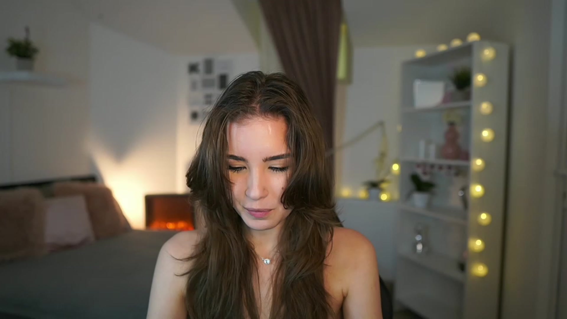 Gallery image thumbnail from Shy_jane's myfreecams stream on, 02/03/2023, 16:10 image 18 of 20