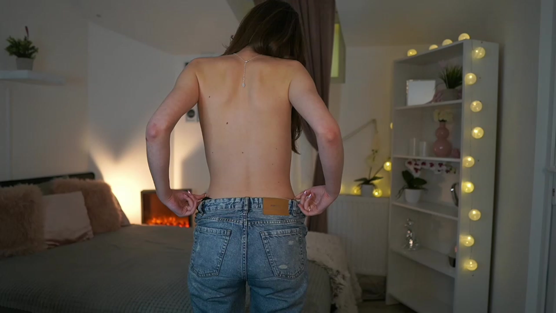 Gallery image thumbnail from Shy_jane's myfreecams stream on, 02/03/2023, 17:00 image 16 of 20