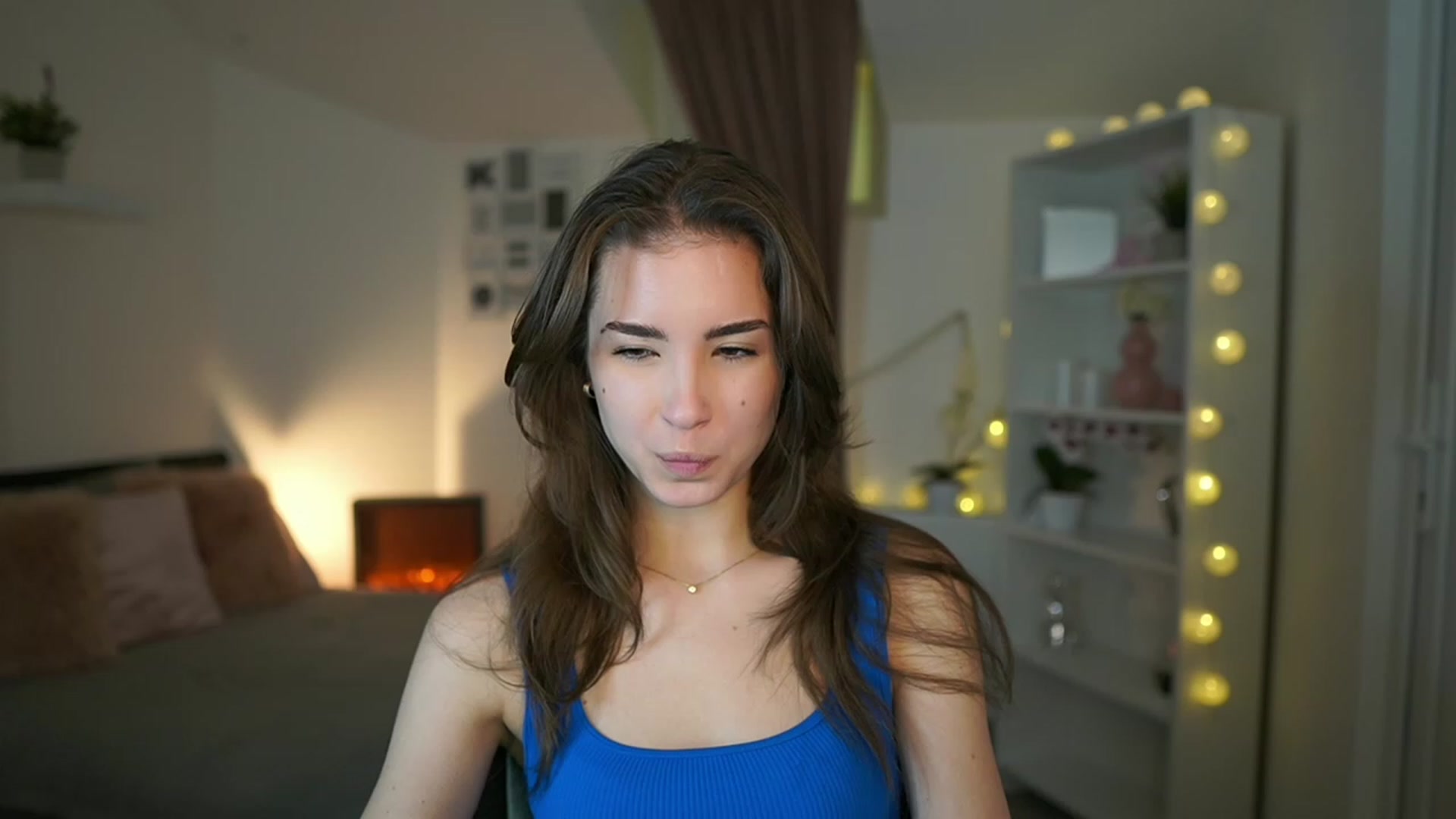 Gallery image thumbnail from Shy_jane's myfreecams stream on, 02/06/2023, 18:09 image 13 of 20