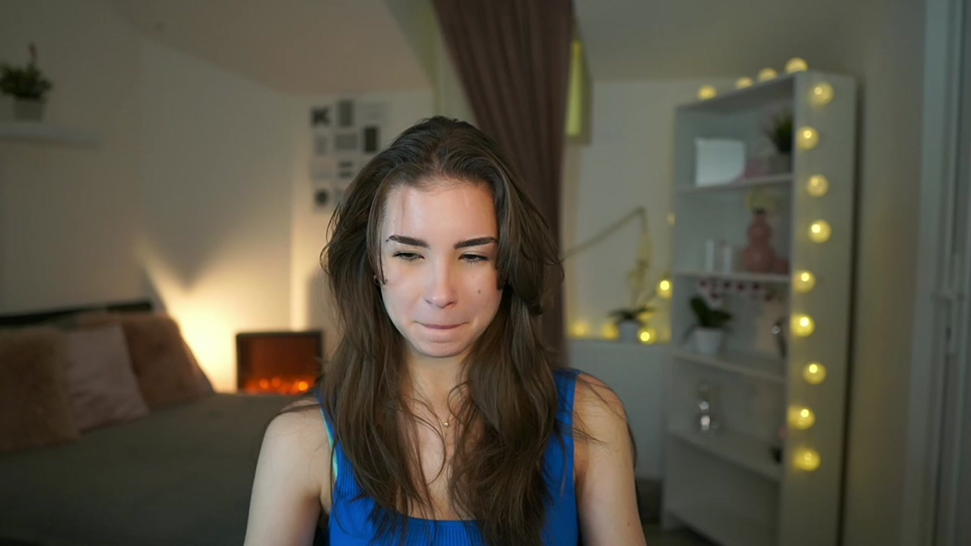 Gallery image thumbnail from Shy_jane's myfreecams stream on, 02/06/2023, 18:09 image 6 of 20