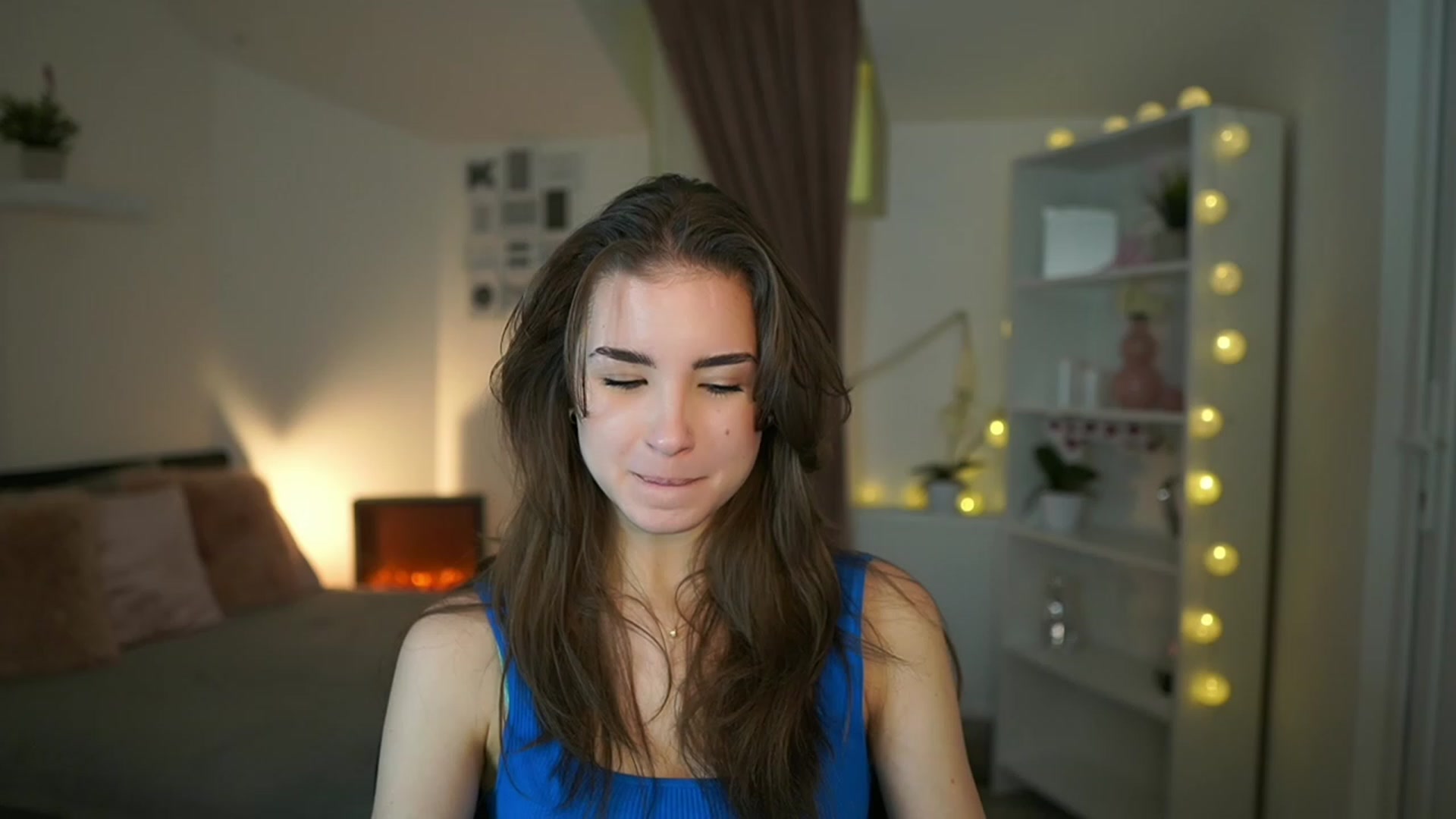 Gallery image thumbnail from Shy_jane's myfreecams stream on, 02/06/2023, 18:09 image 5 of 20