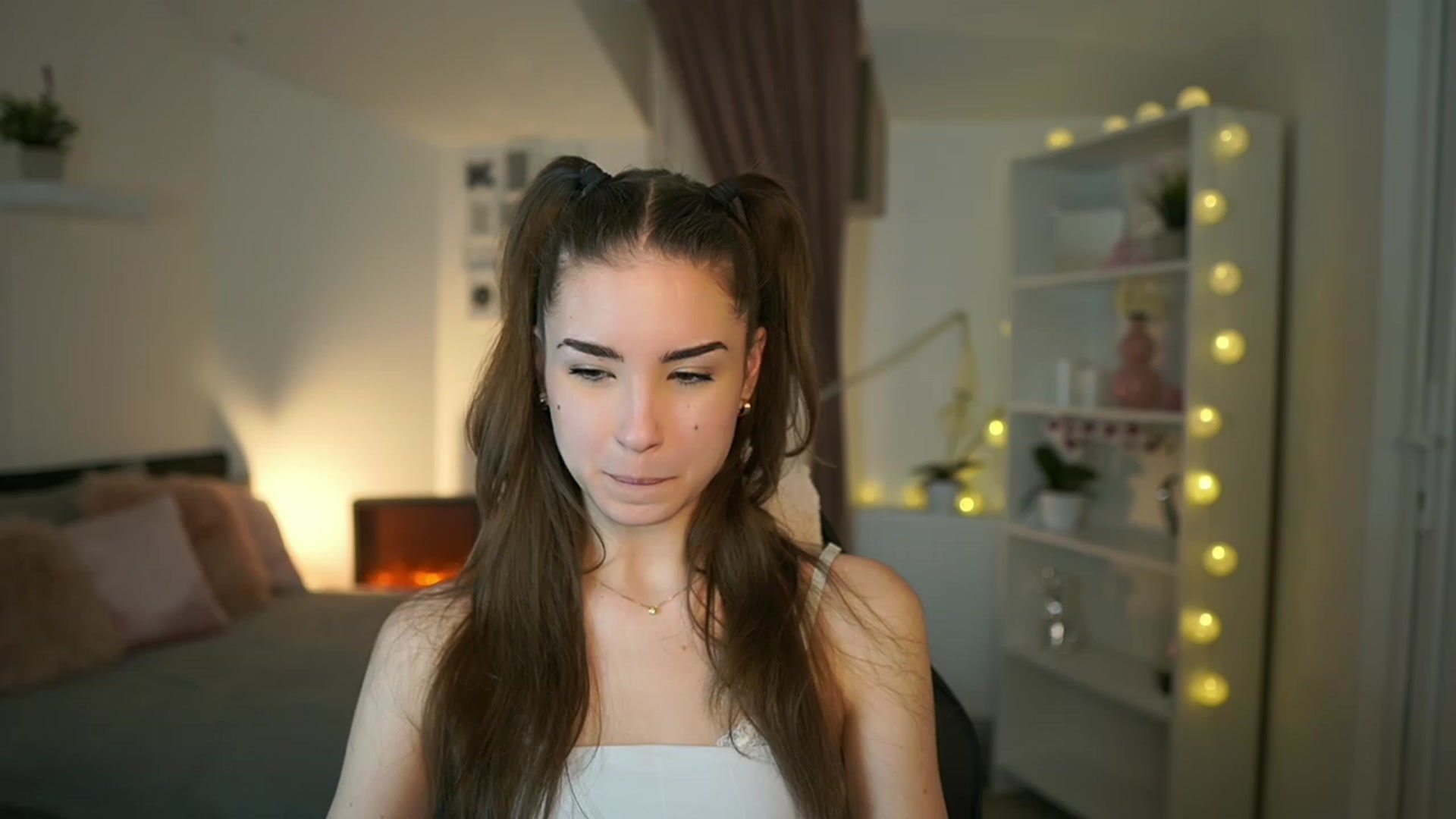 Gallery image thumbnail from Shy_jane's myfreecams stream on, 02/07/2023, 15:41 image 20 of 20