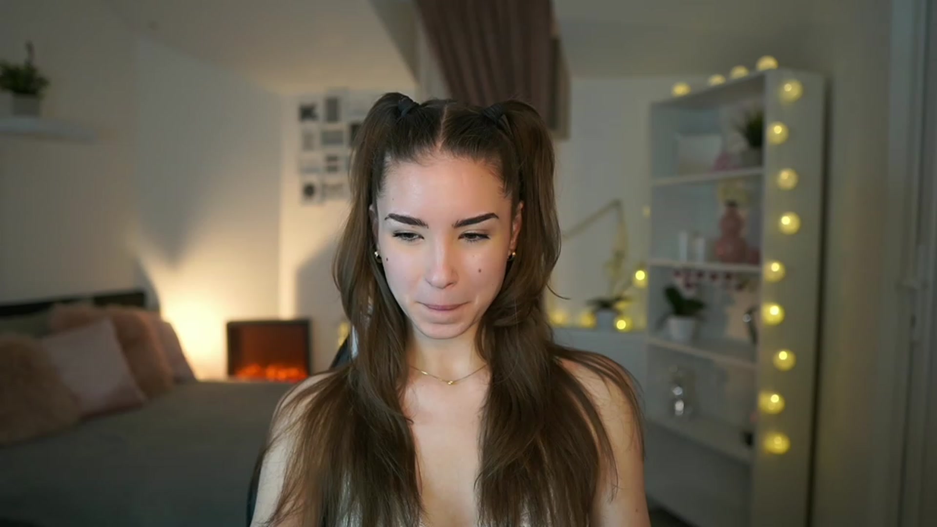 Gallery image thumbnail from Shy_jane's myfreecams stream on, 02/07/2023, 17:02 image 11 of 20